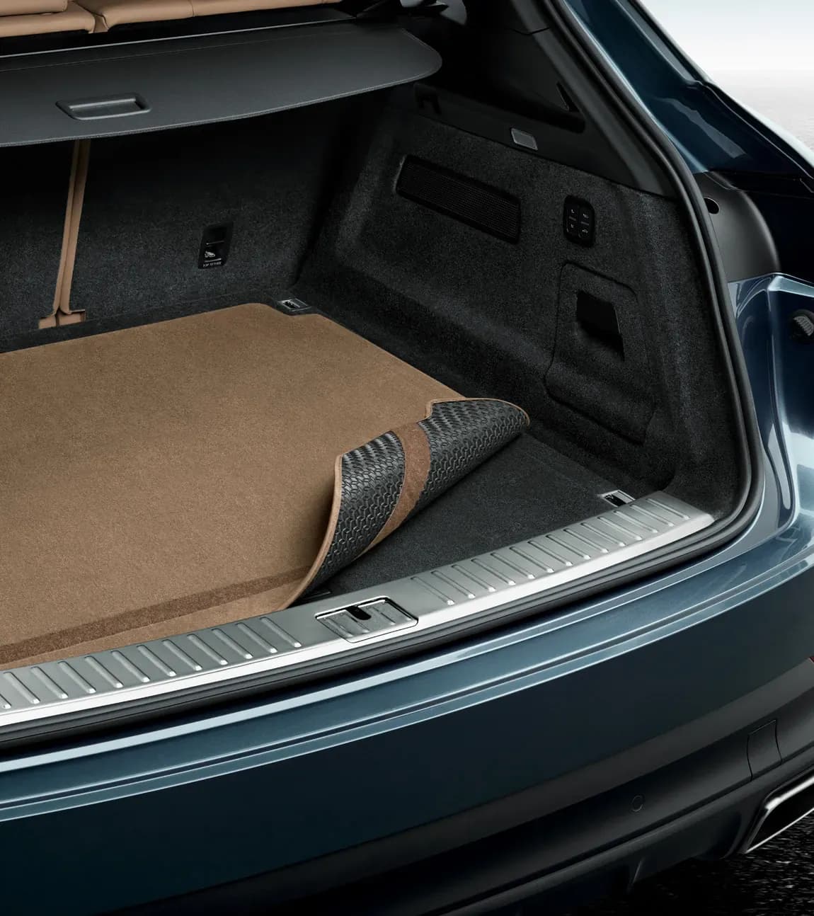 Kofferraumwendematte mit Nubukeinfassung - Cayenne 1