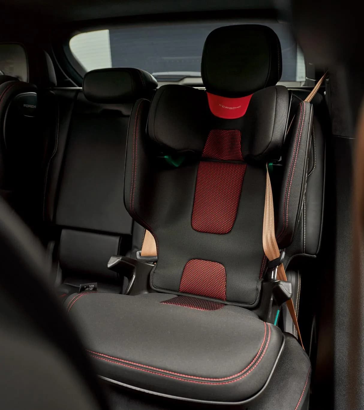 Porsche isofix clearance