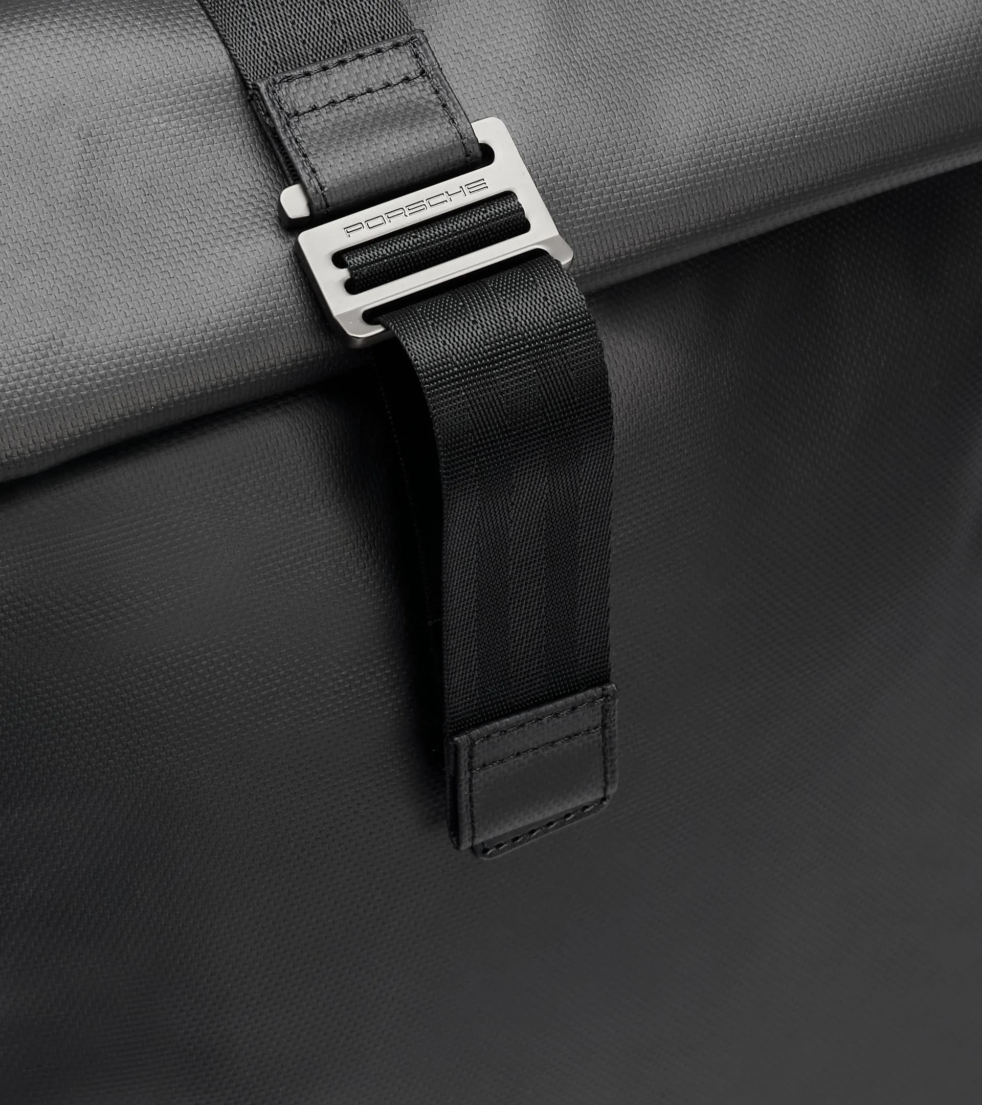 Backpack 911 – Essential | PORSCHE SHOP