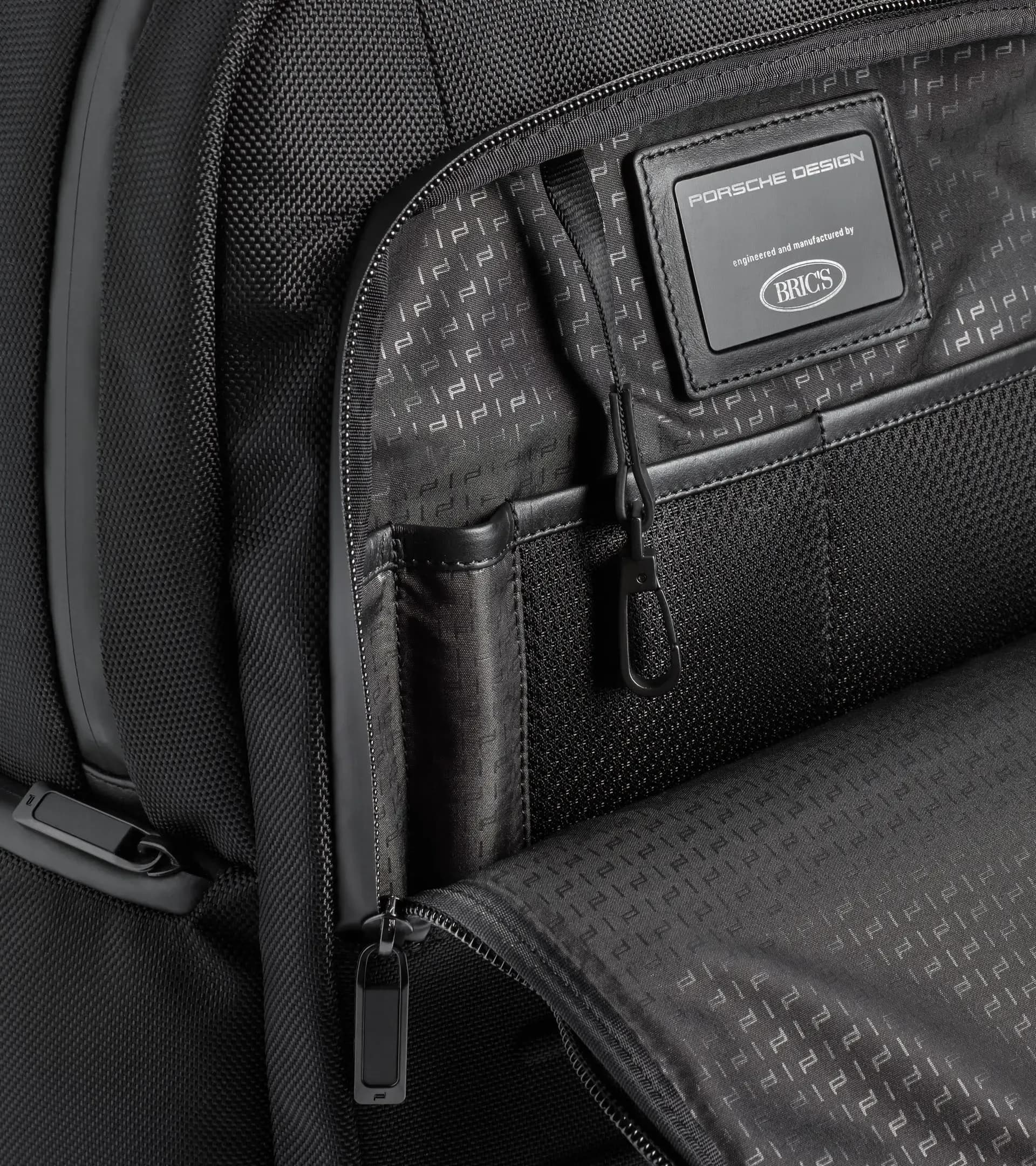 Roadster Pro Backpack L 4