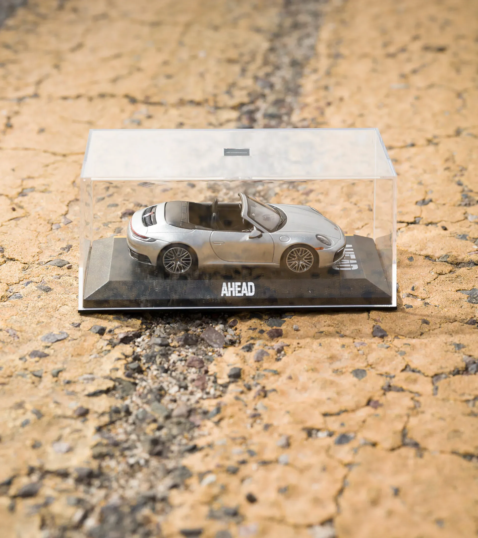 Porsche 911 Carrera Cabriolet (992) - Ltd. 6