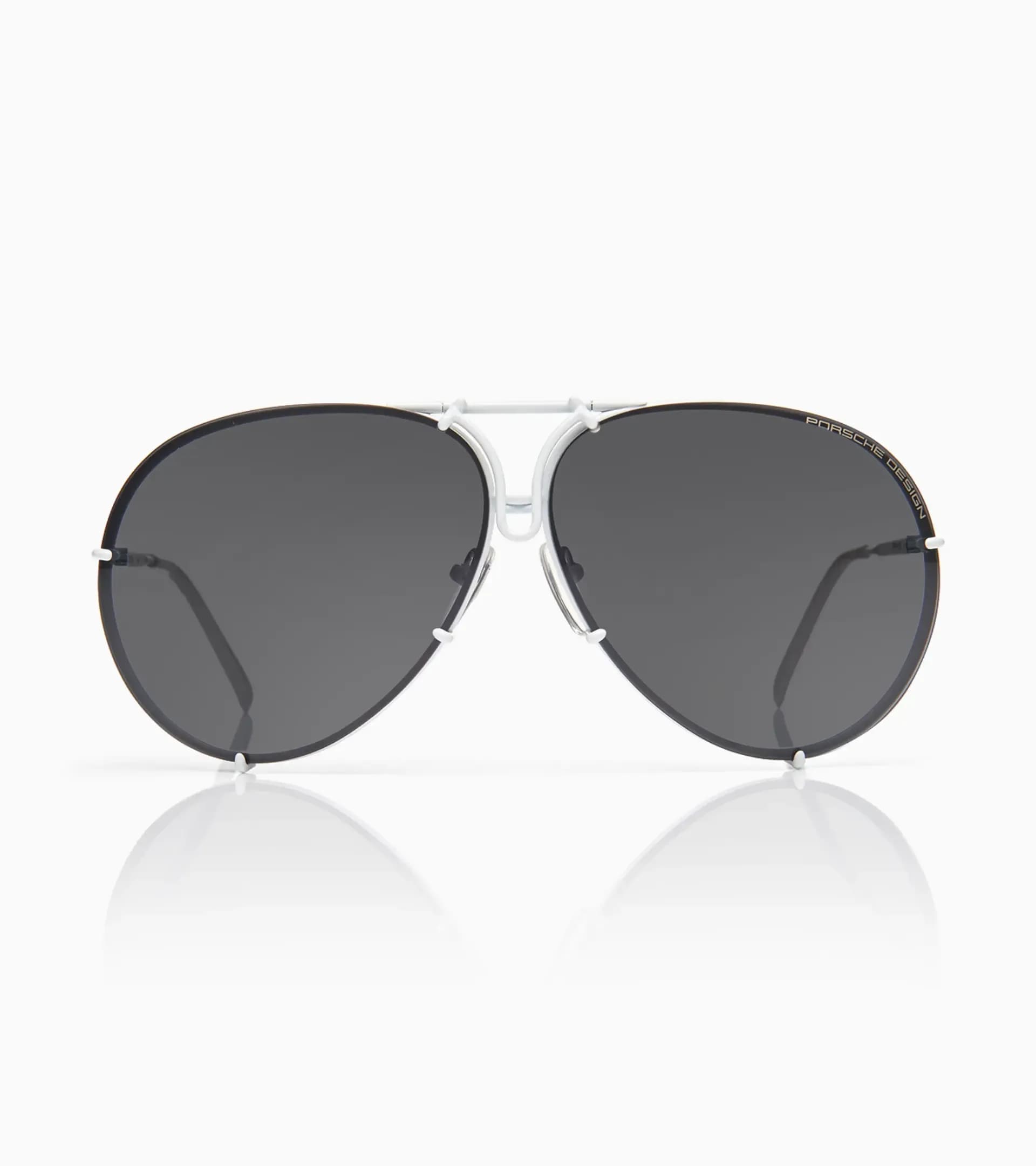 https://shop.porsche.com/us/en-US/p/p8478-sunglasses-P-P8400-172/4044709510633