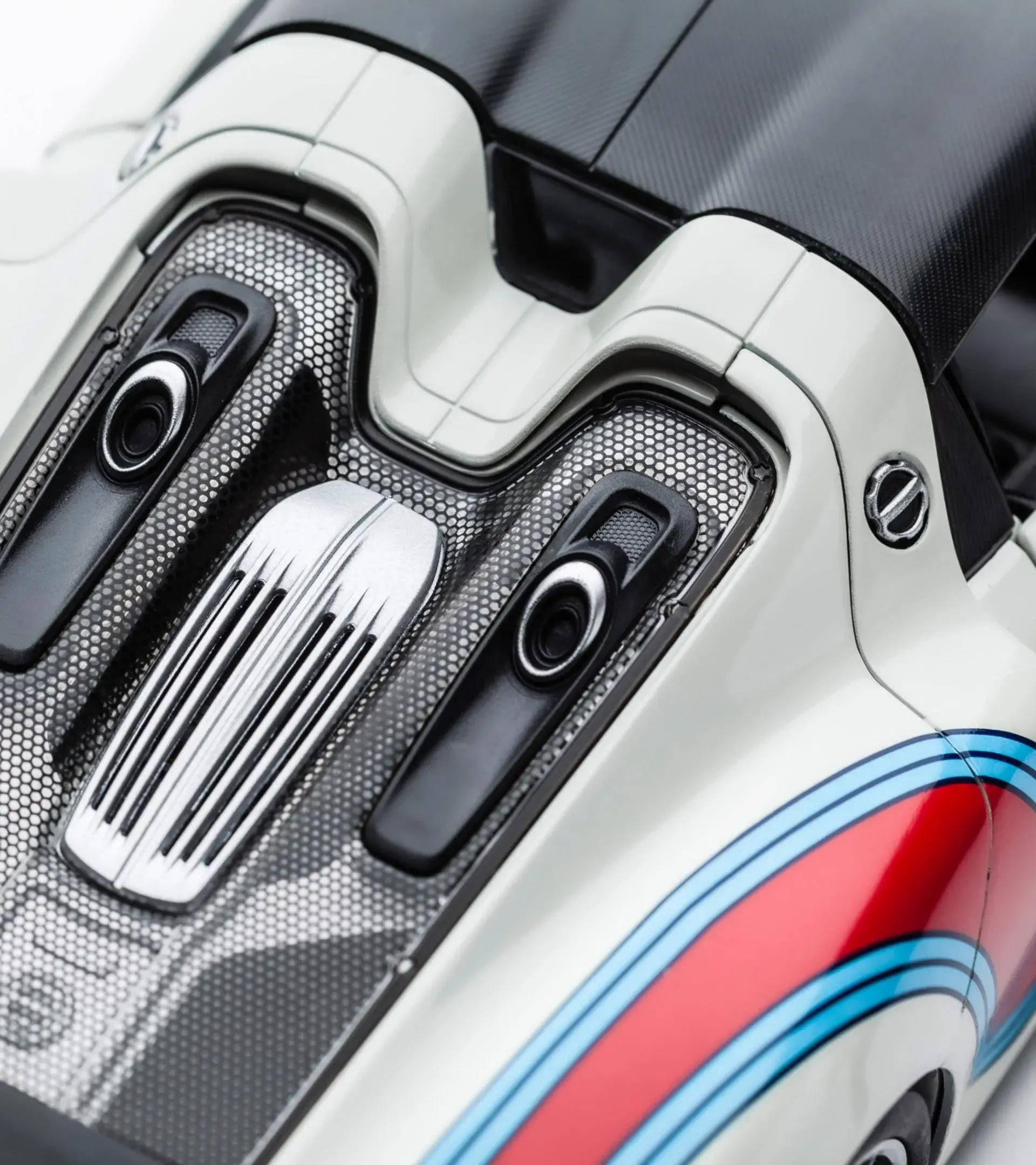 Porsche 918 Spyder Weissach Paket 5