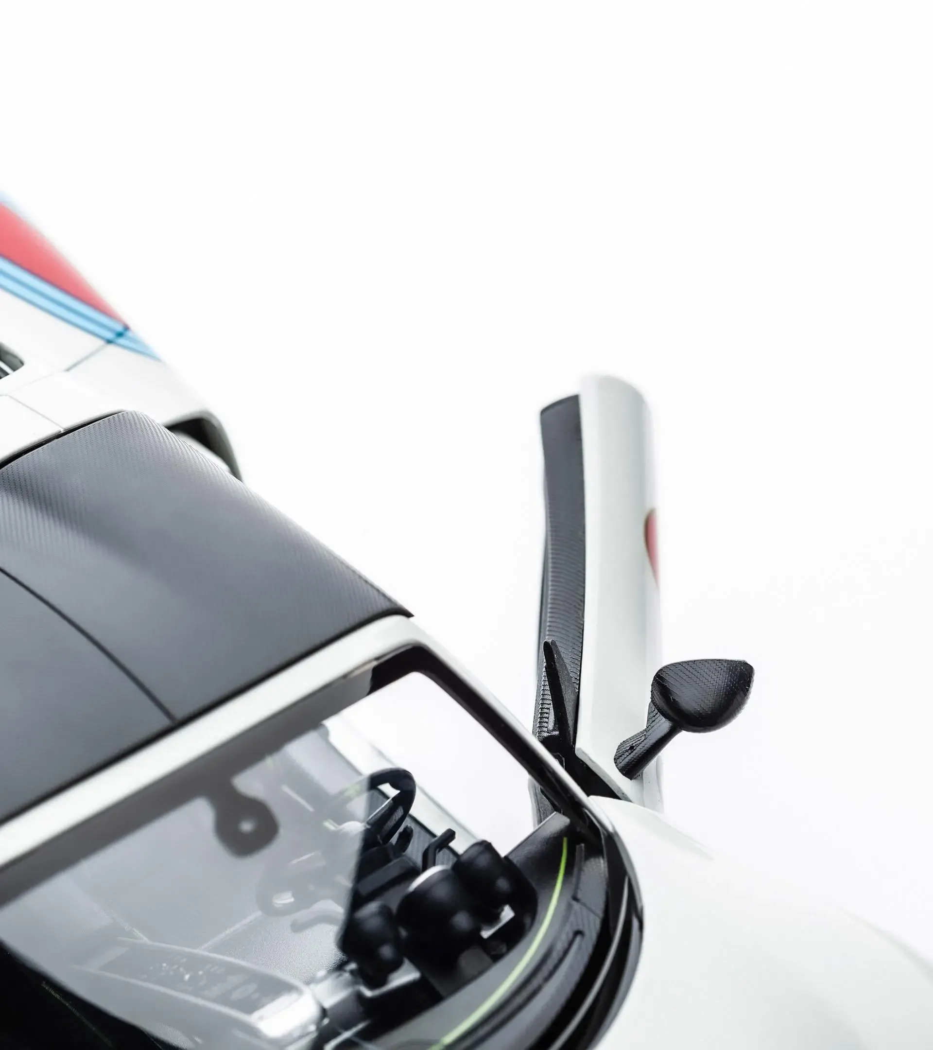 Porsche 918 Spyder Weissach Paket 3