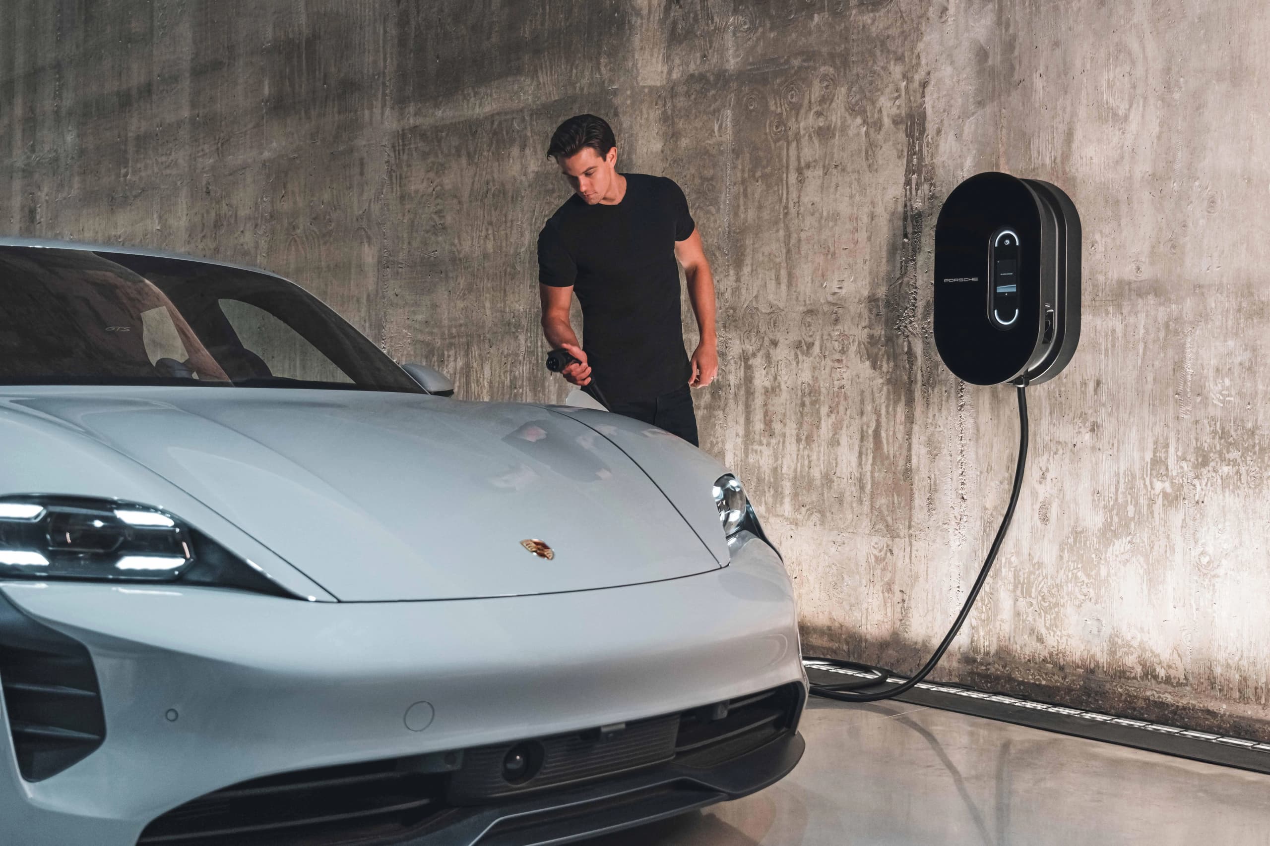 Porsche taycan deals home charging time