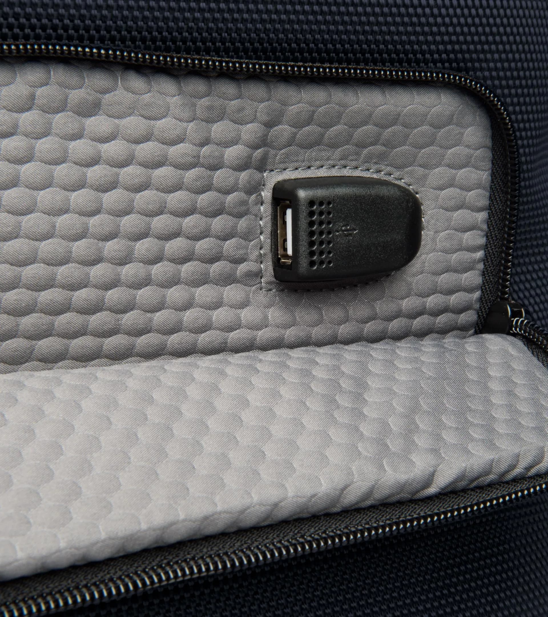 Roadster 4.1 BackPack L 3