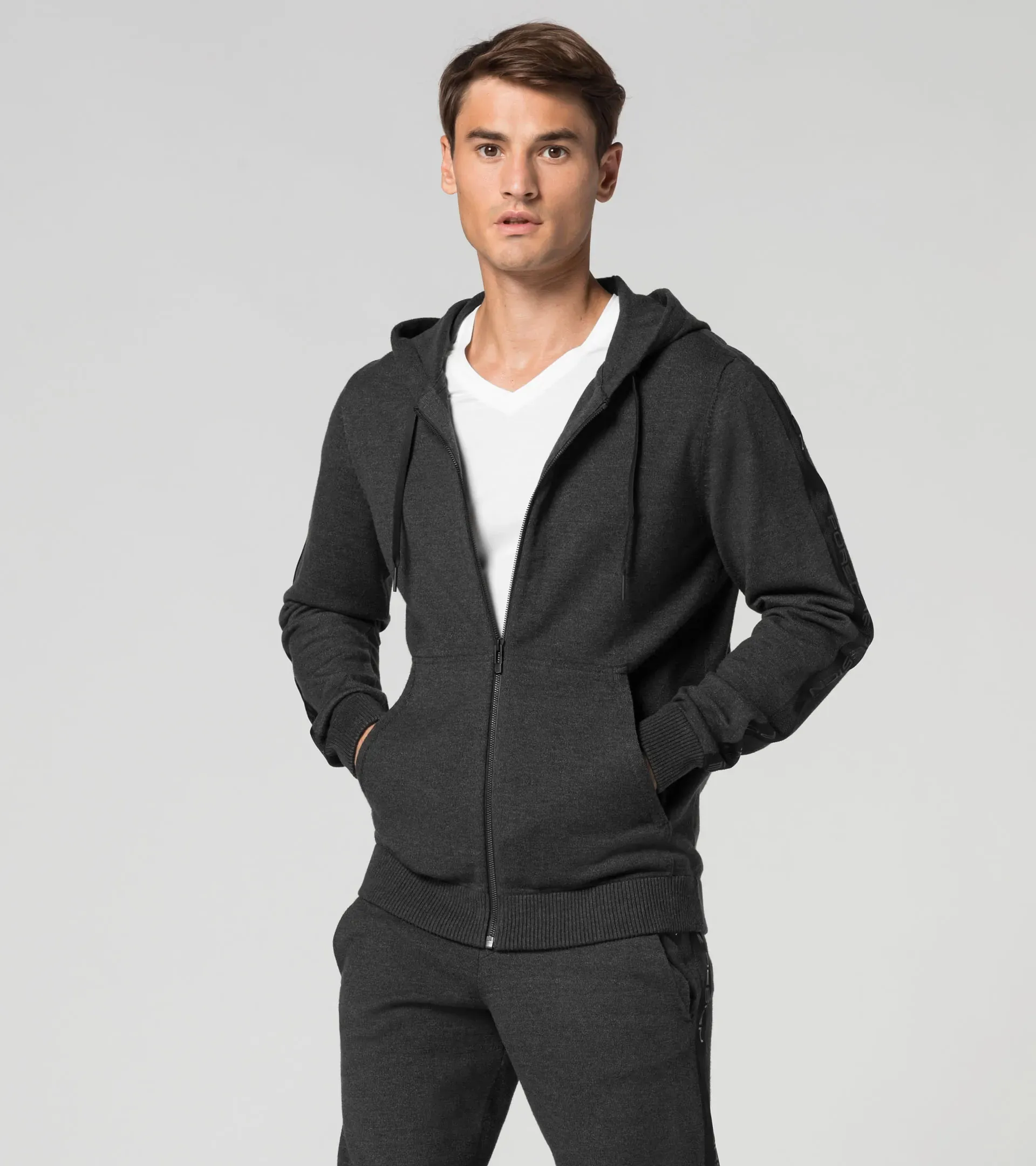 Full-Zip Leisure Jacket 5