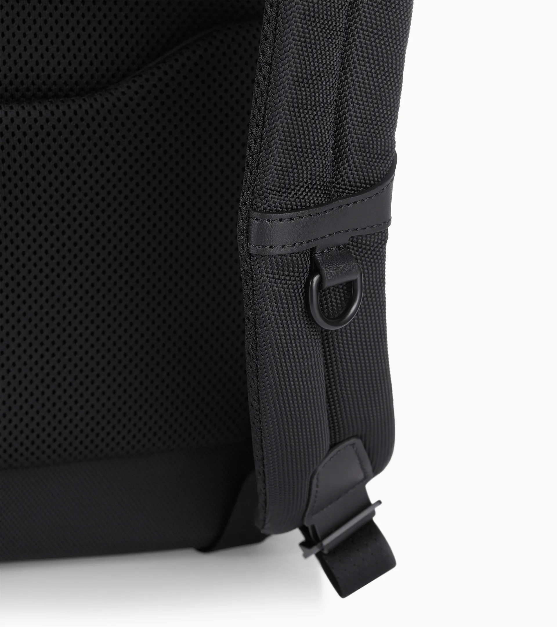 Roadster Nylon Backpack M 4