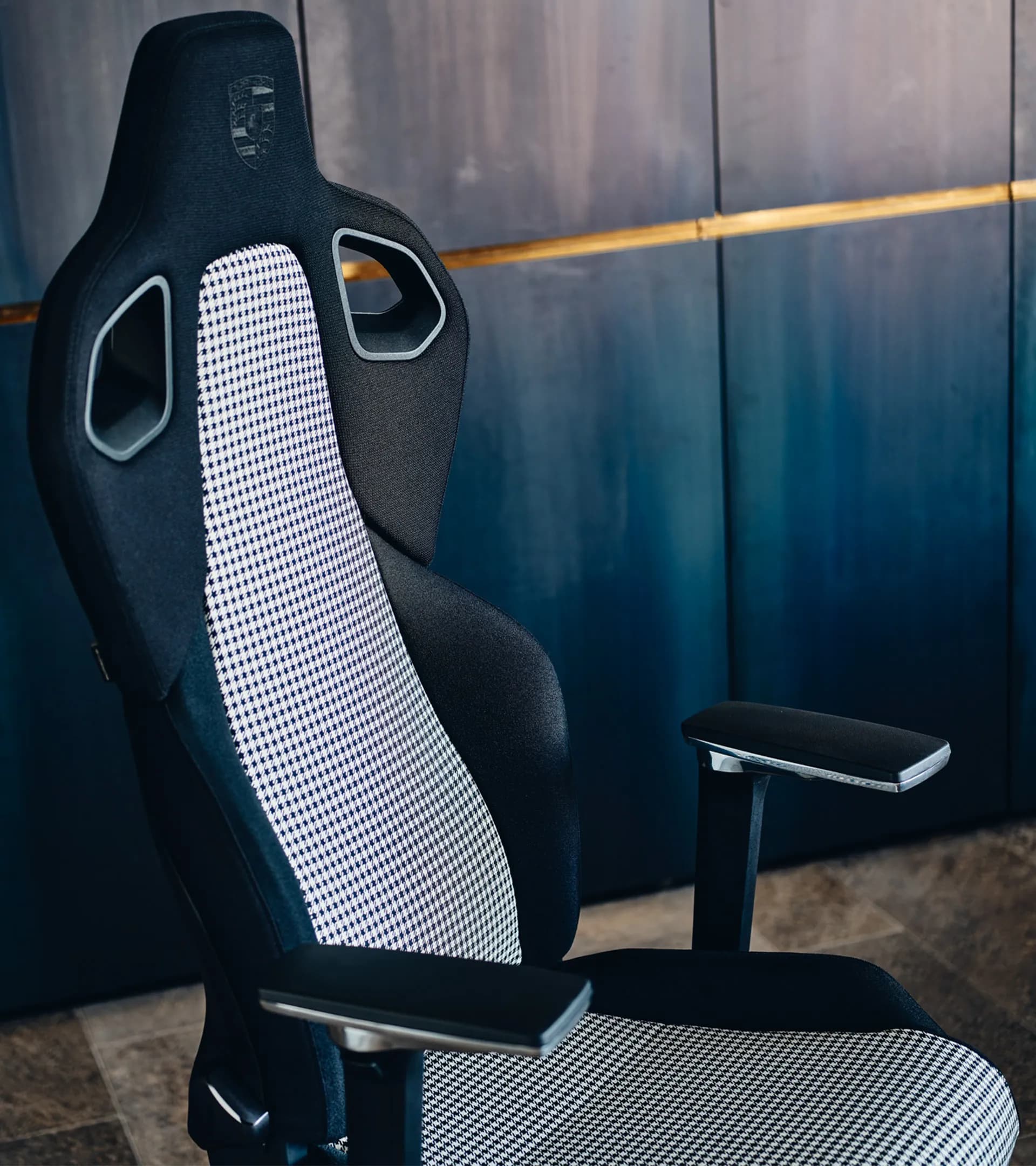 RECARO x Porsche Gaming Chair Pepita – Ltd. 7