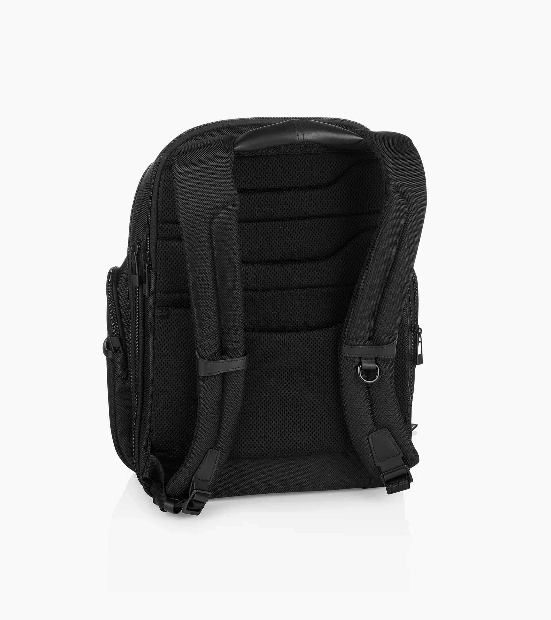 Roadster Nylon Backpack M 2