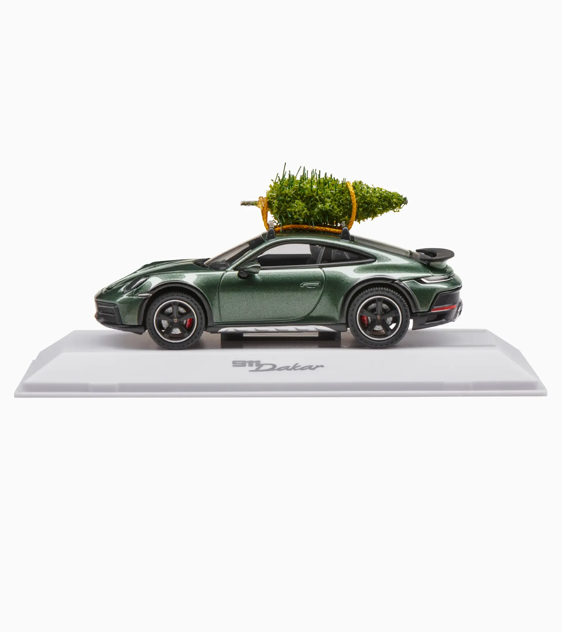 Porsche 911 Dakar (992) with skis – Christmas – Ltd.