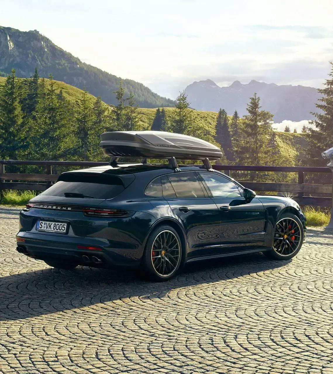 Porsche lance un coffre de toit dédié au Taycan