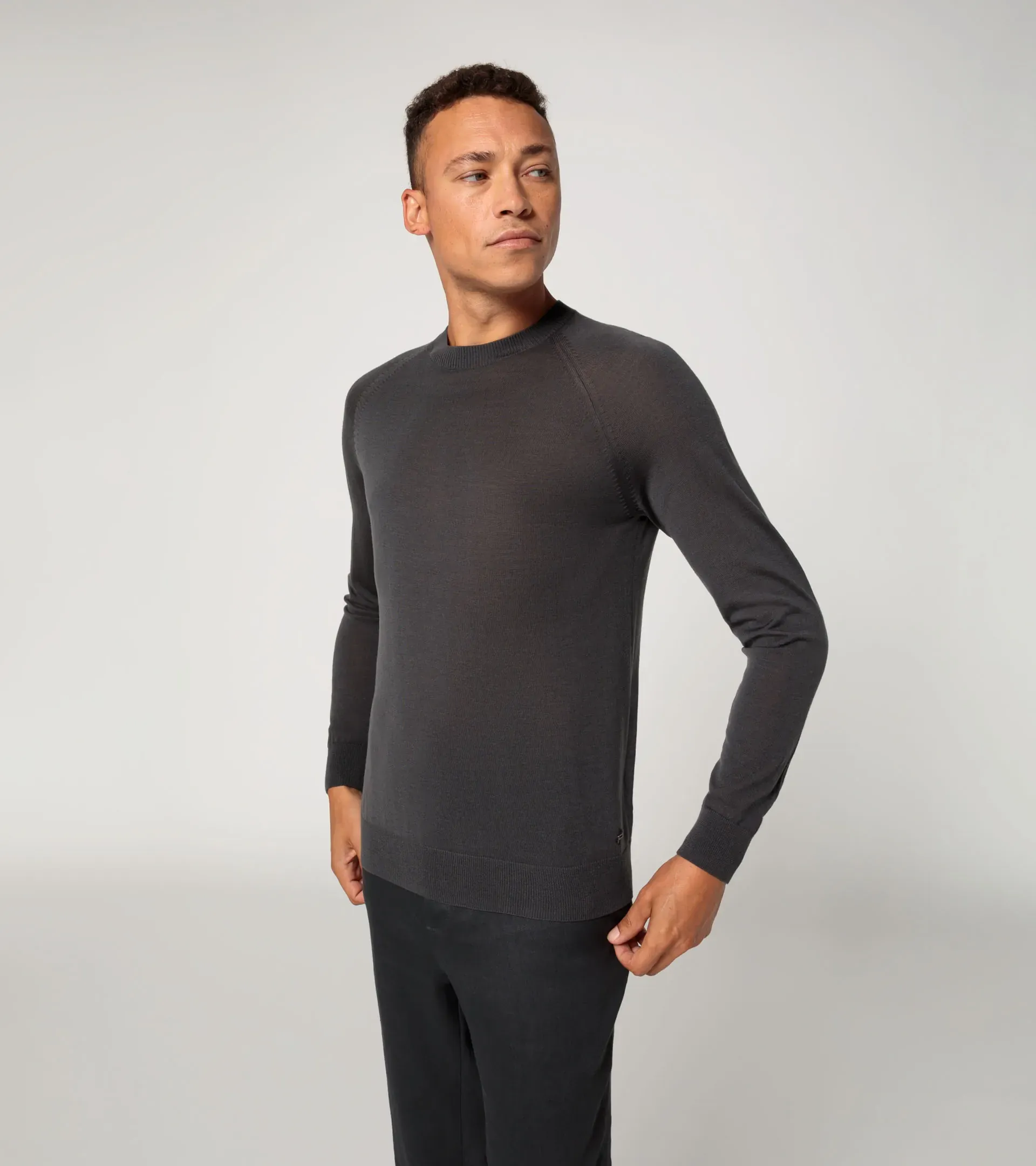 Crew neck pullover 5