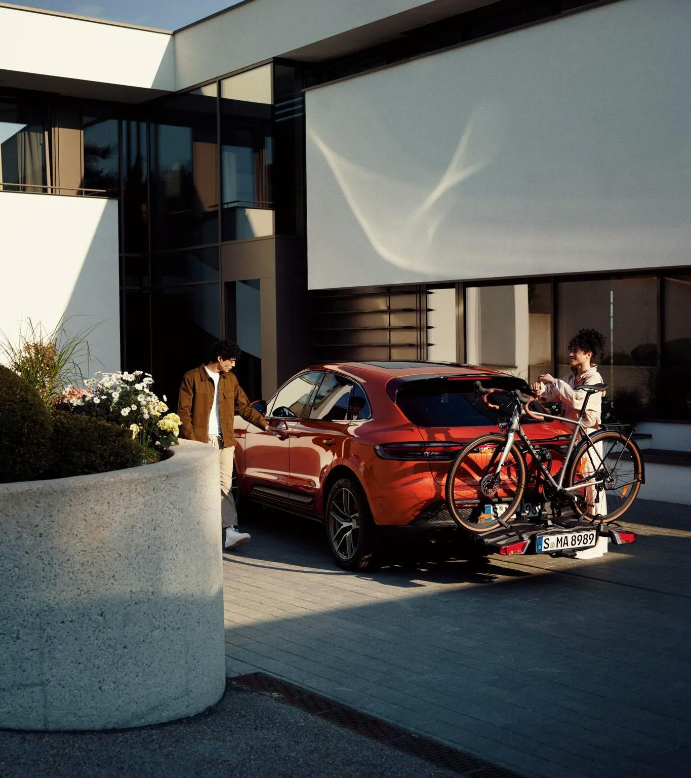 Rear-mounted bike rack - Panamera/Macan/Cayenne thumbnail 3