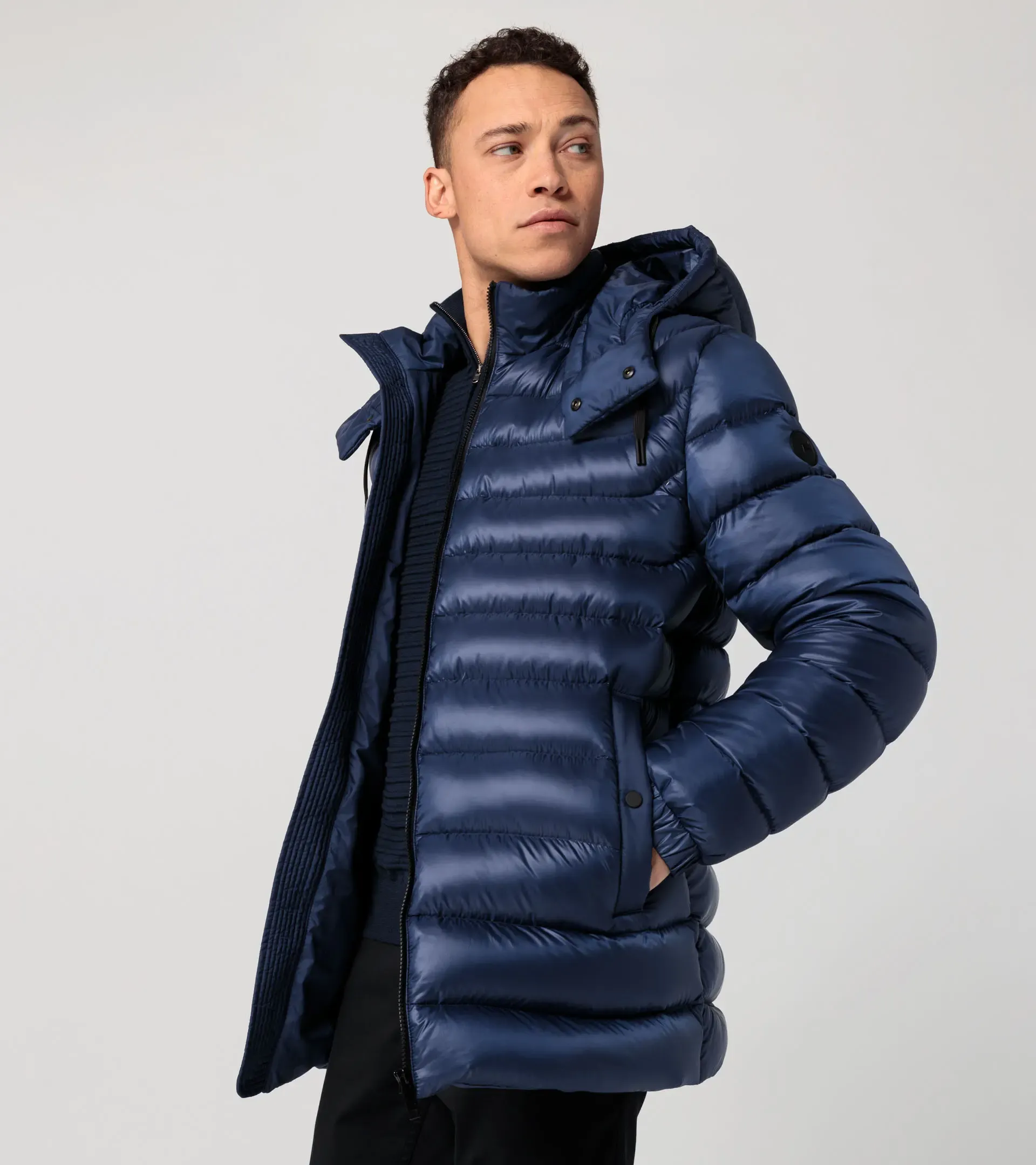 Lightweight puffer parka. thumbnail 7