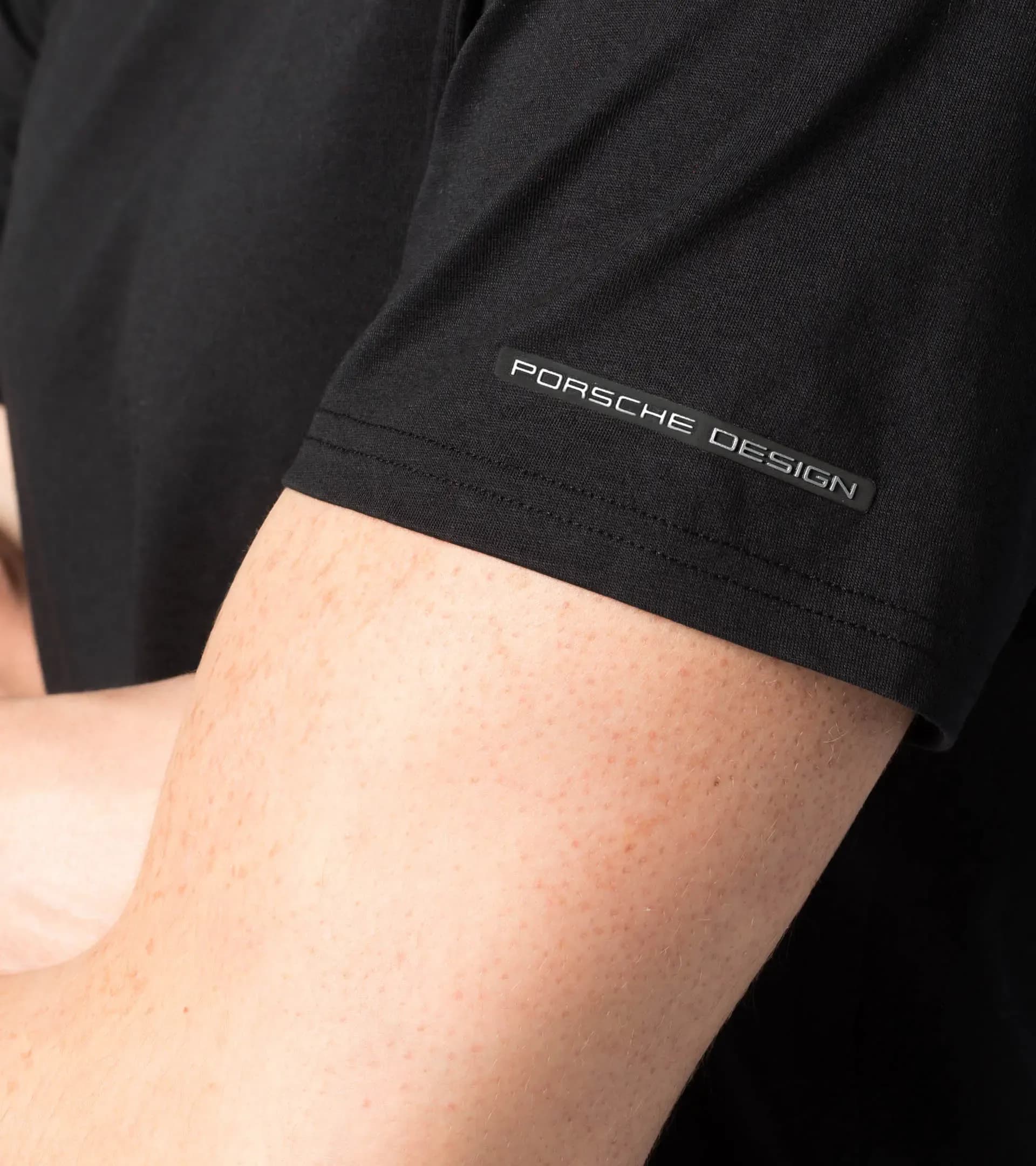Essential T-Shirt 4