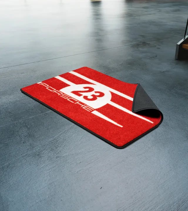 917 Salzburg design garage mat