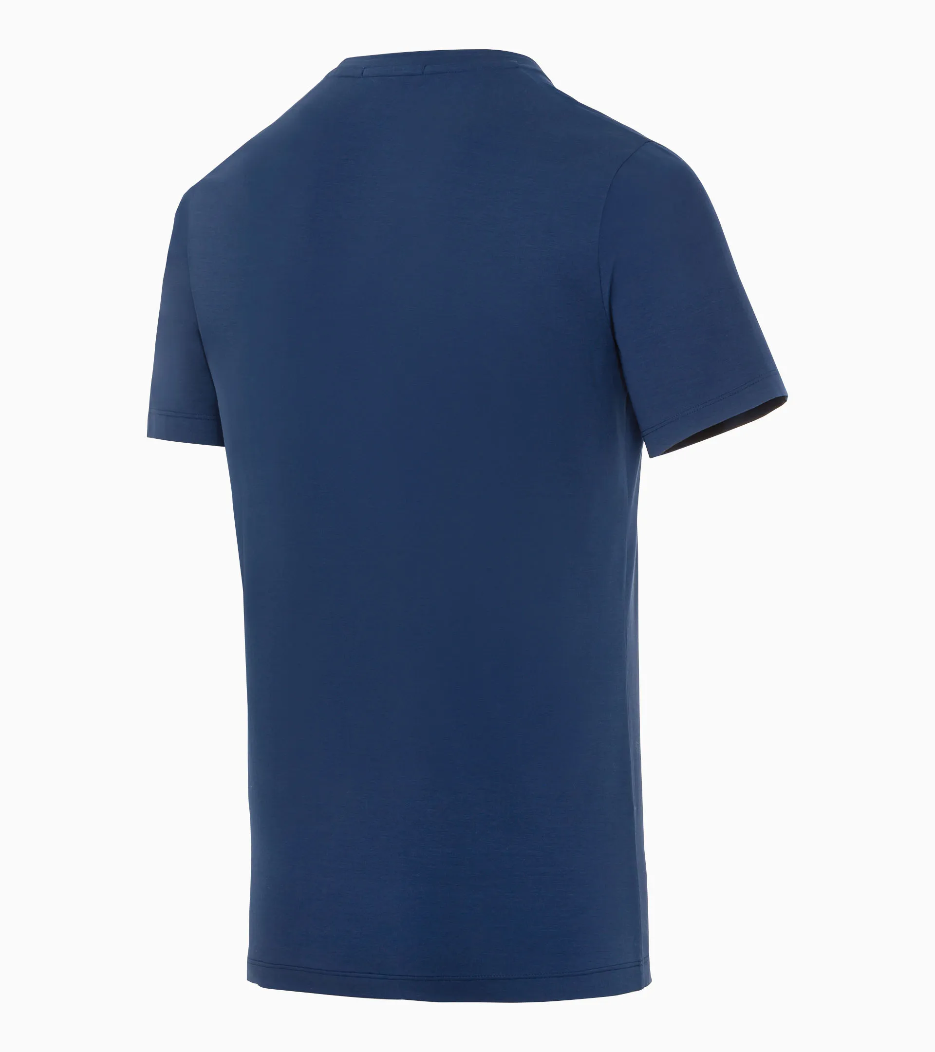 Camiseta con cuello de pico 2