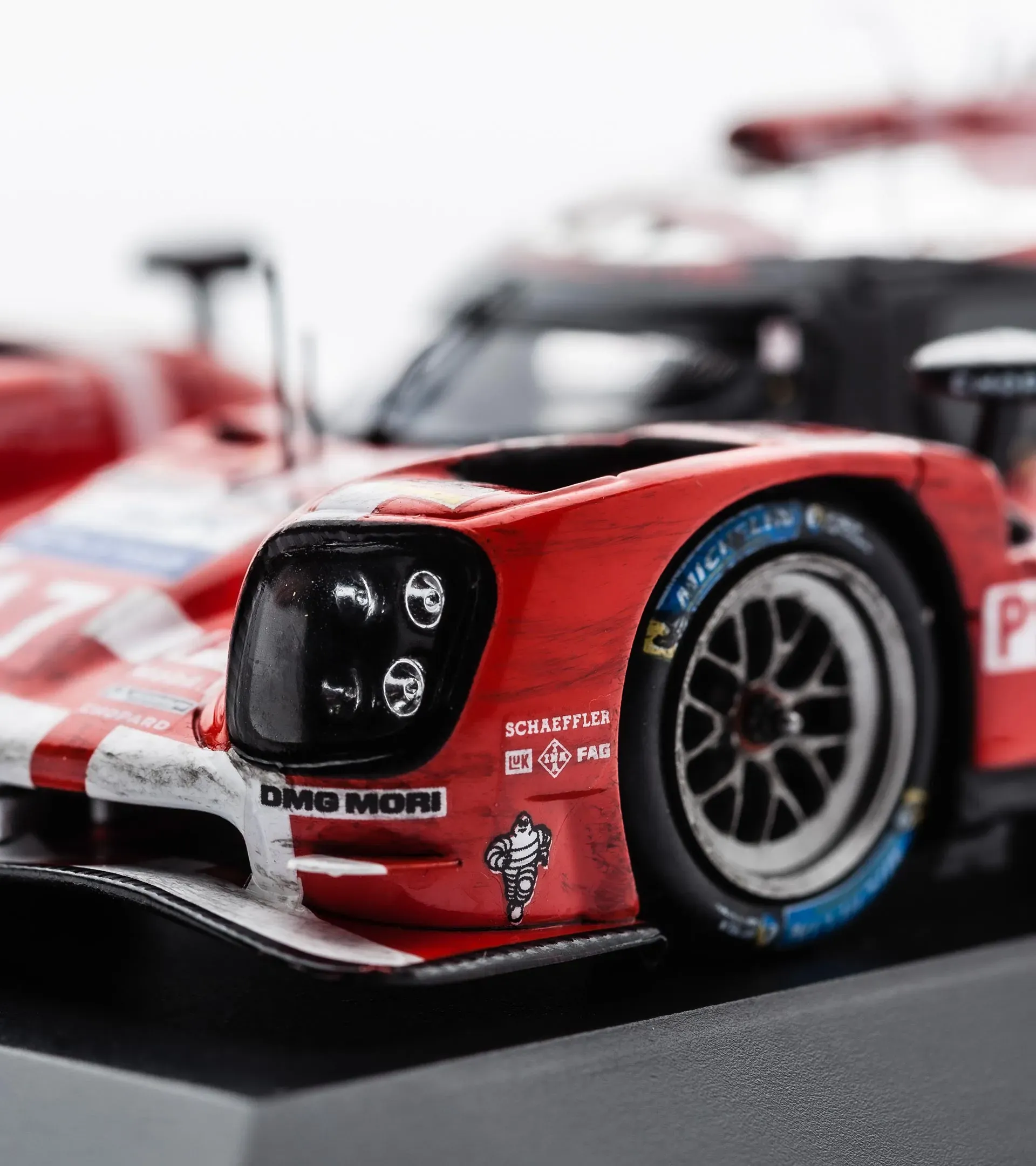 919 Hybrid Nr°17 - Le Mans 2015 2