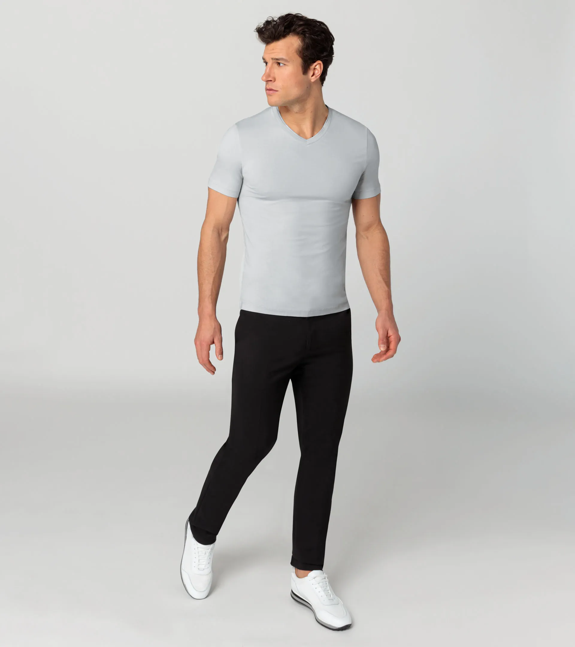 Camiseta con cuello de pico 5