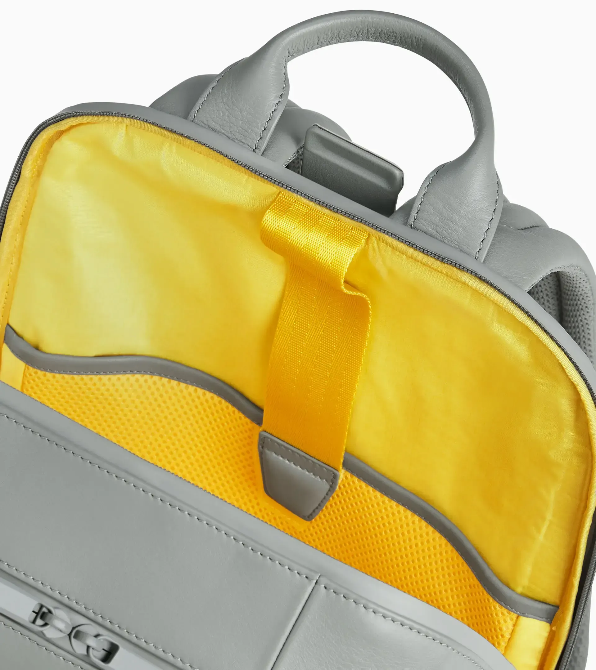 Roadster Leather Backpack M1 3