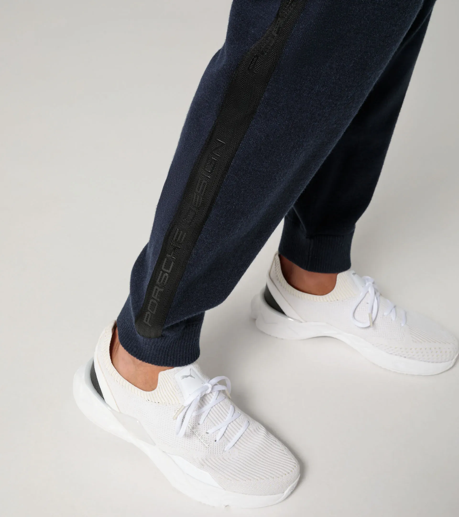 Casual trousers 4