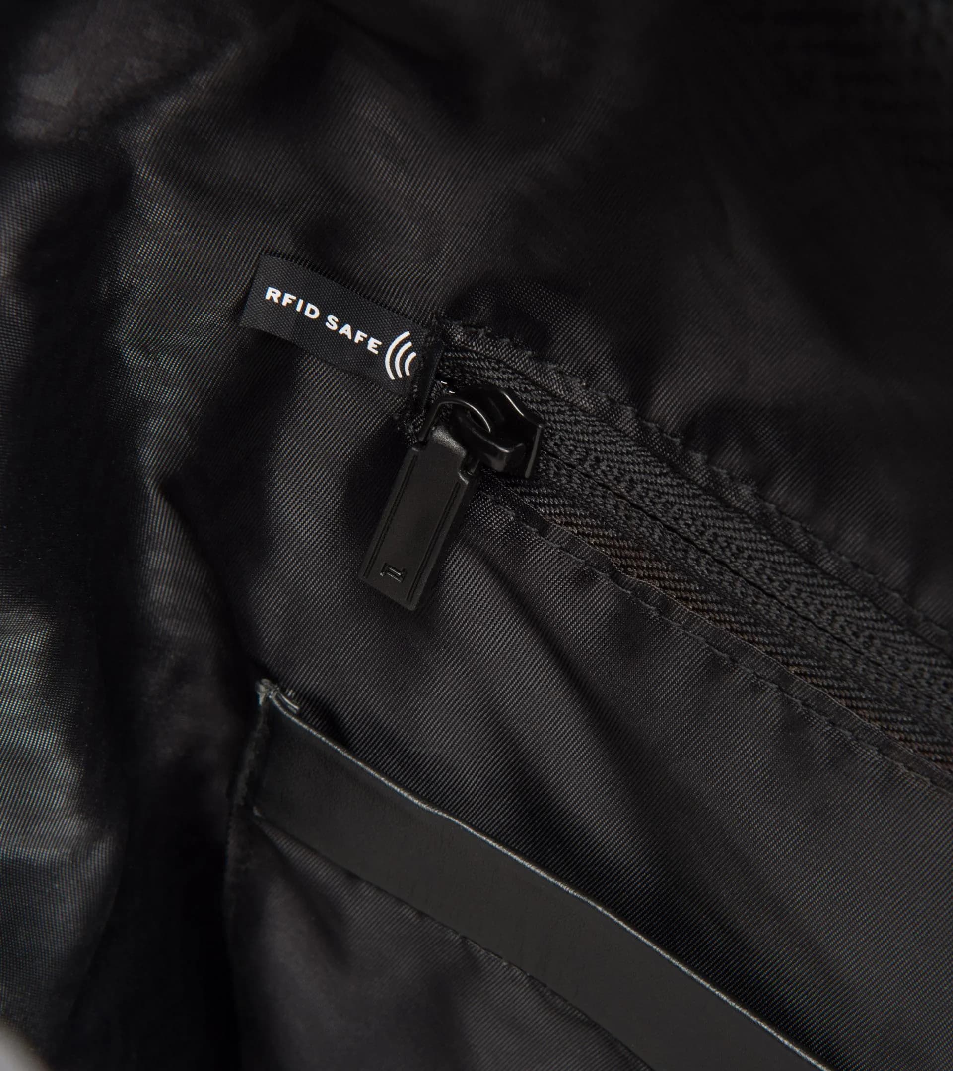 Roadster 4.1 BackPack L 4