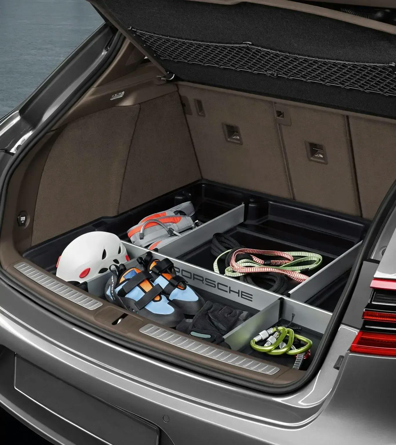 Kofferraumbox für Hund Porsche Macan