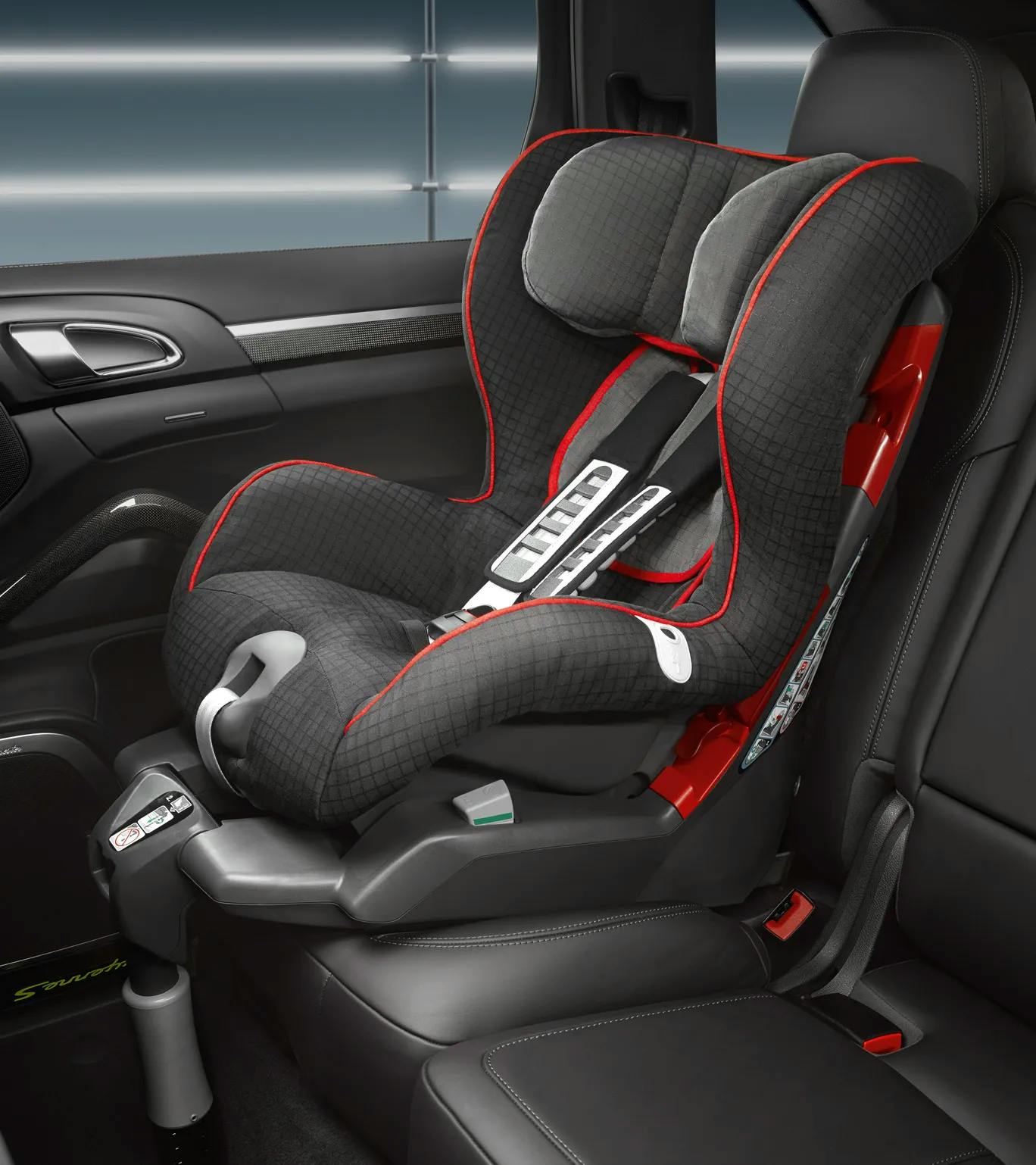 Porsche store cayenne isofix