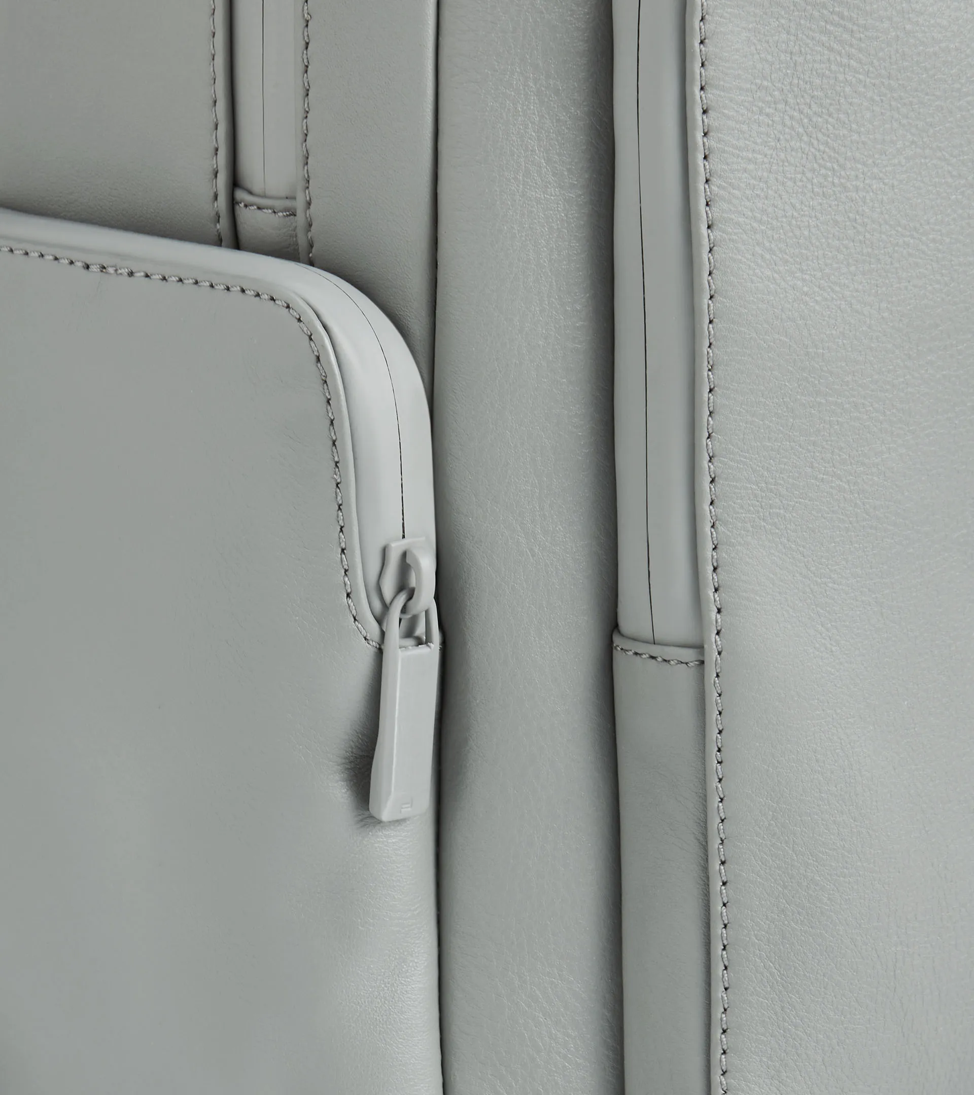 Roadster Leather Backpack M1 5