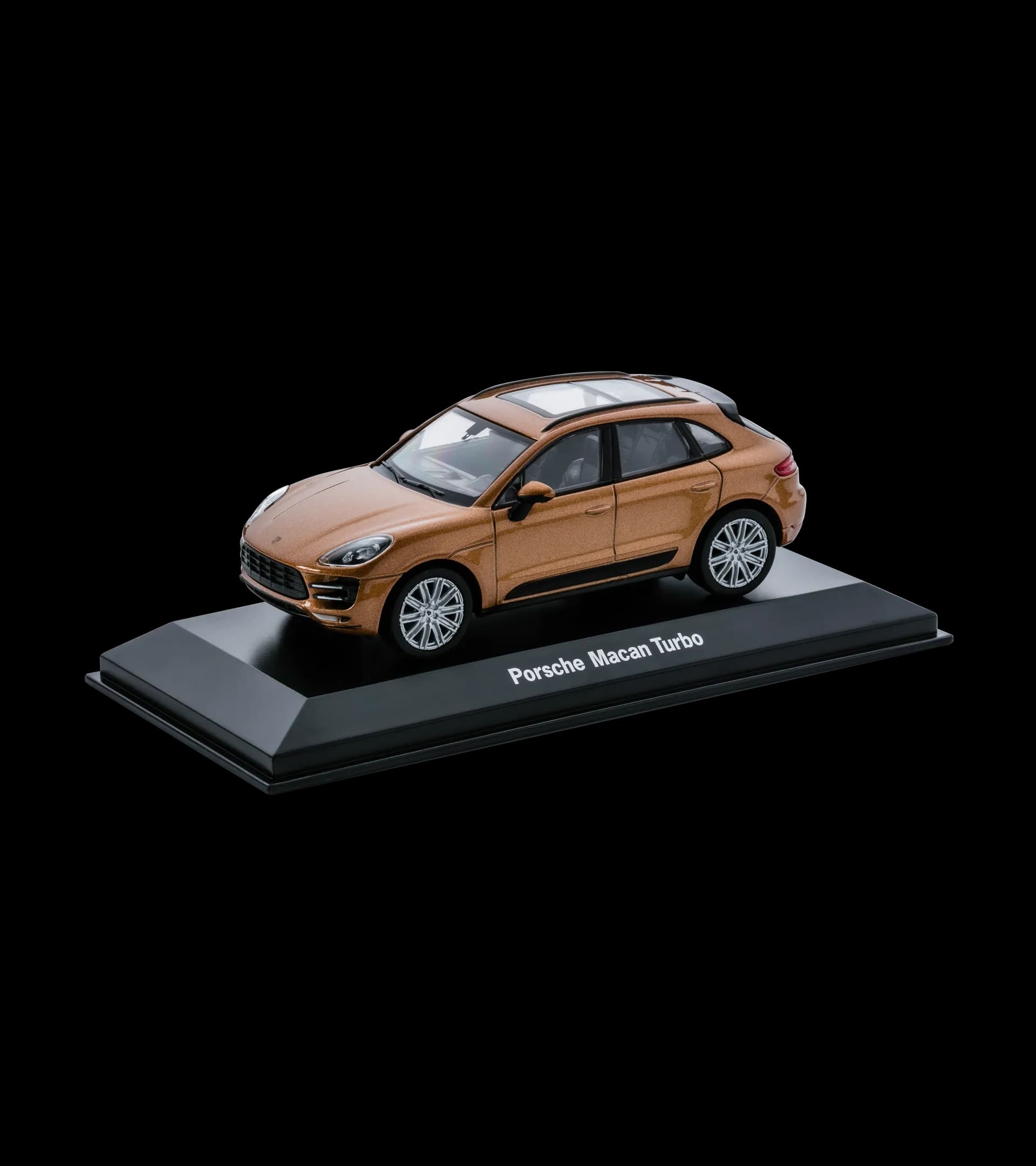 Porsche Macan Turbo 1