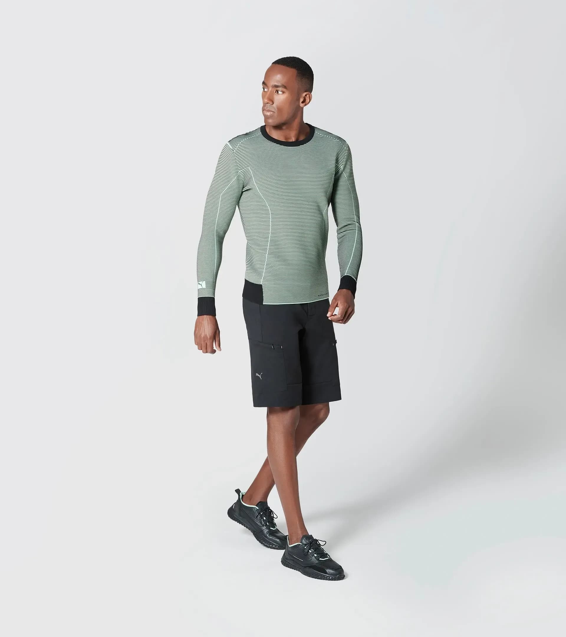 Pull technique côtelé ras du cou 6