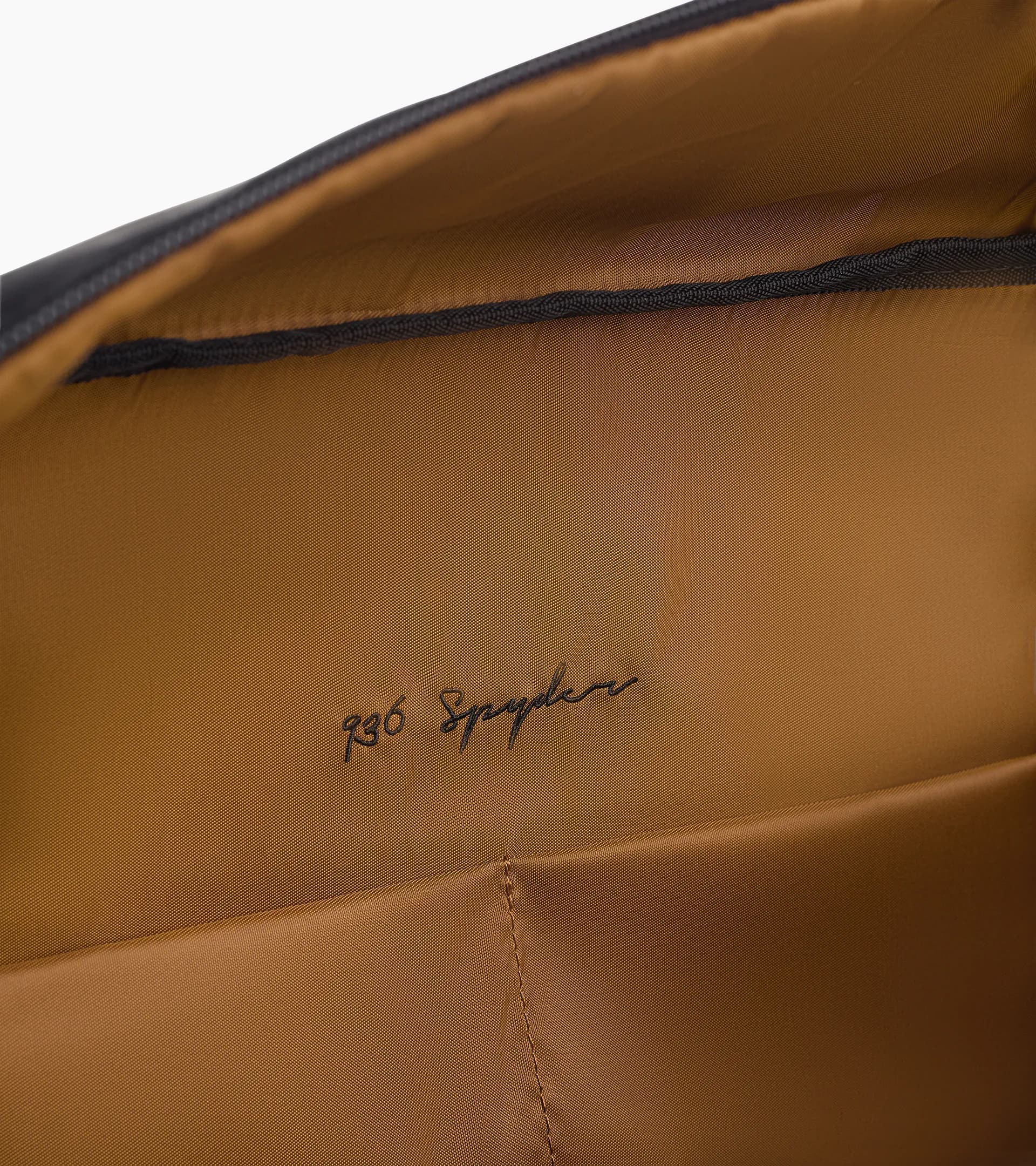 新品未開封　Porsche Martini Racing ショルダーバッグ Sports bag – MARTINI RACING® | PORSCHE SHOP