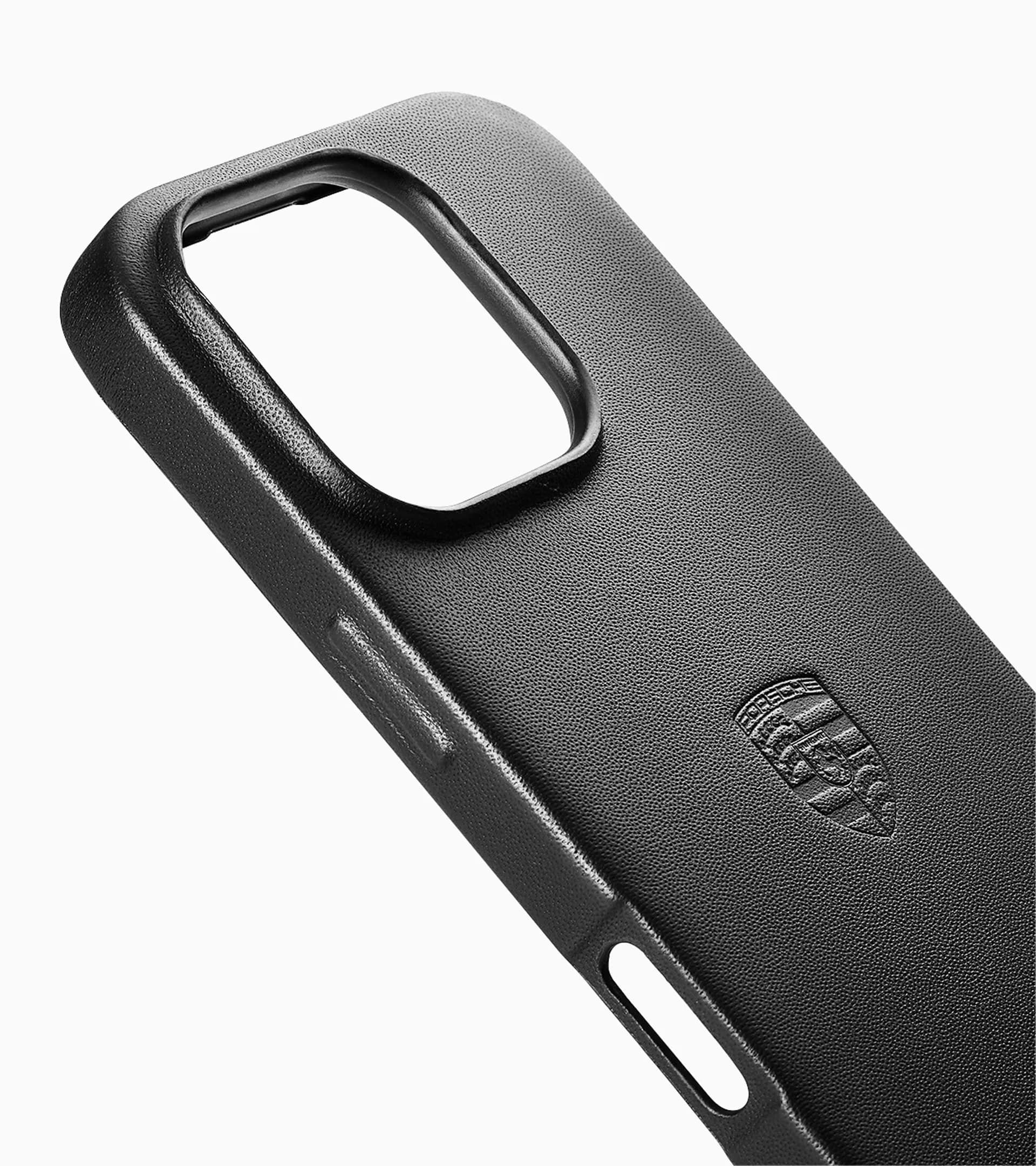 Snap on Case iPhone 16 Pro Taycan 3