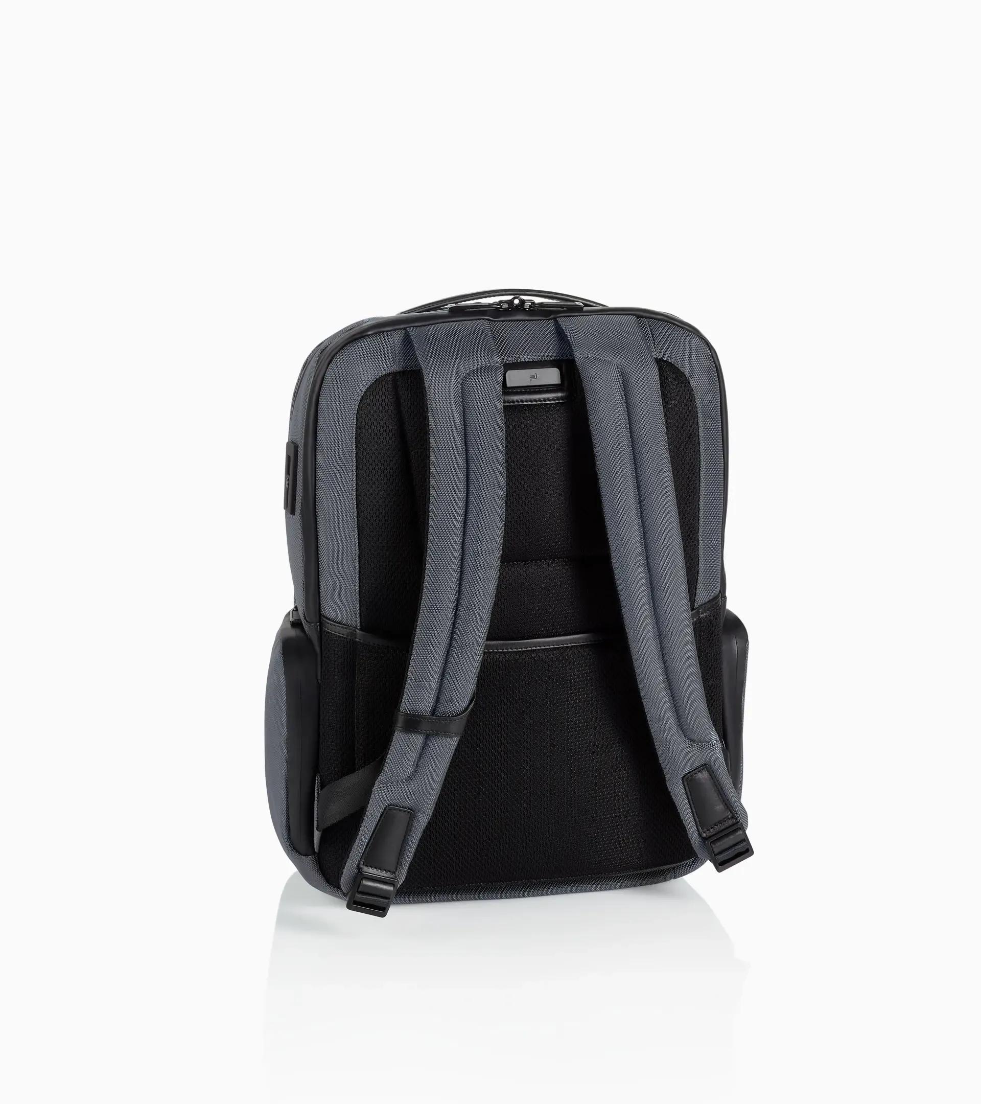 Roadster Pro Backpack L thumbnail 1