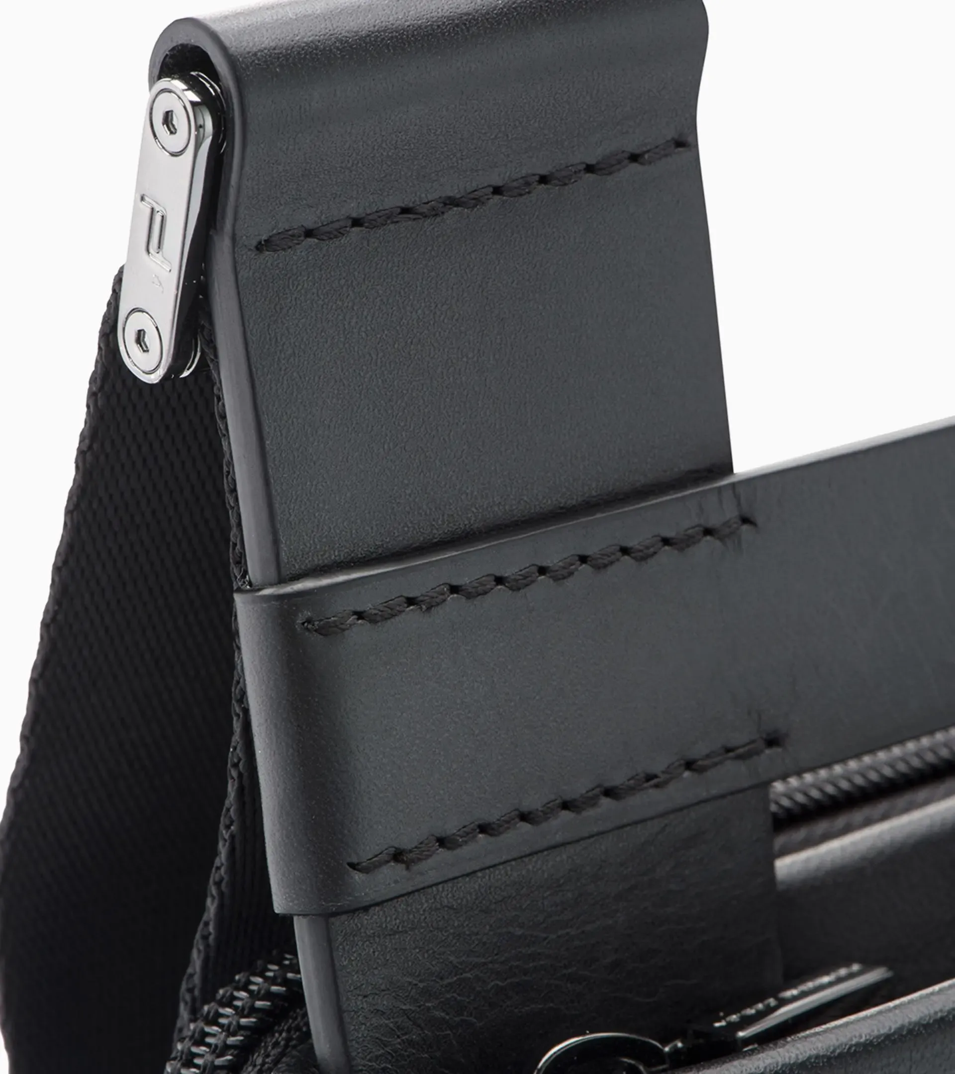 Shyrt 2.0 Leather Shoulder Bag XSVZ 3