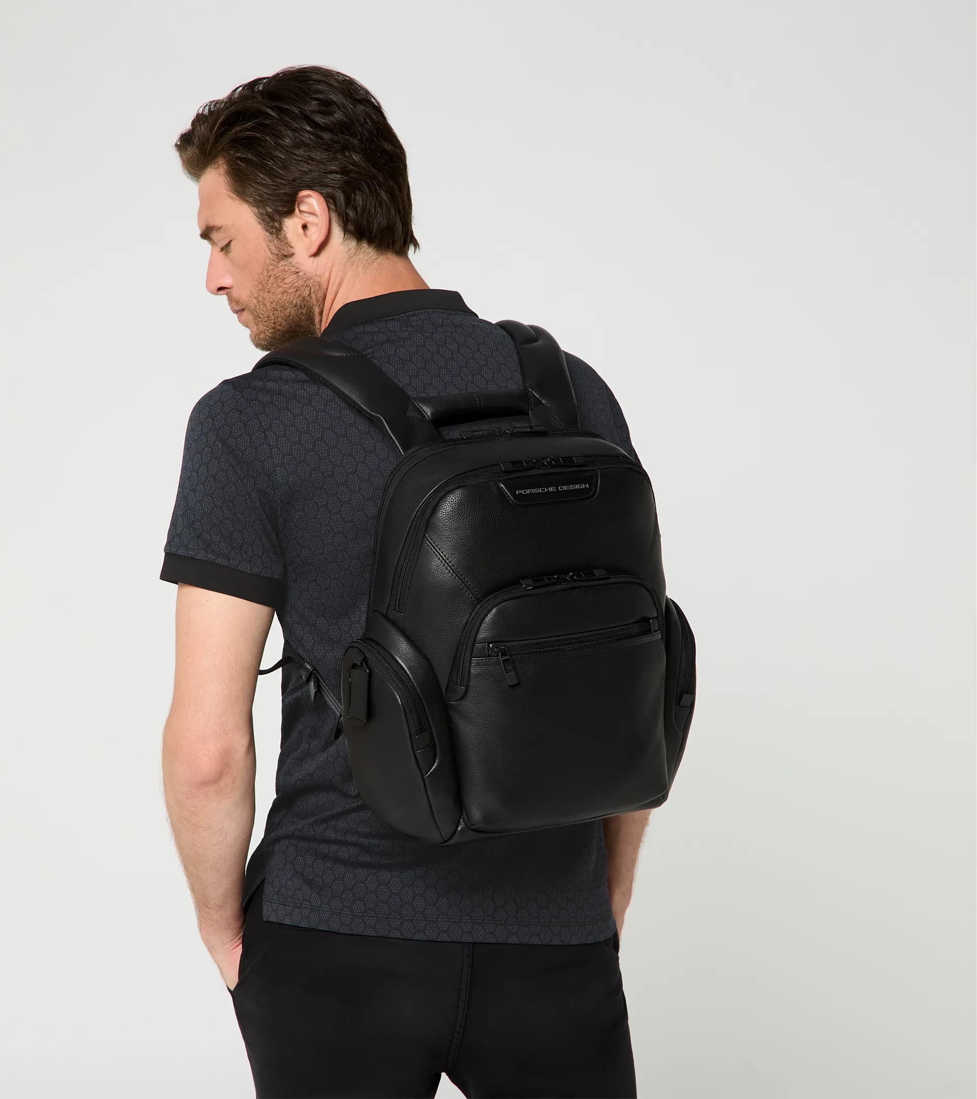 Roadster Leather Backpack S 8