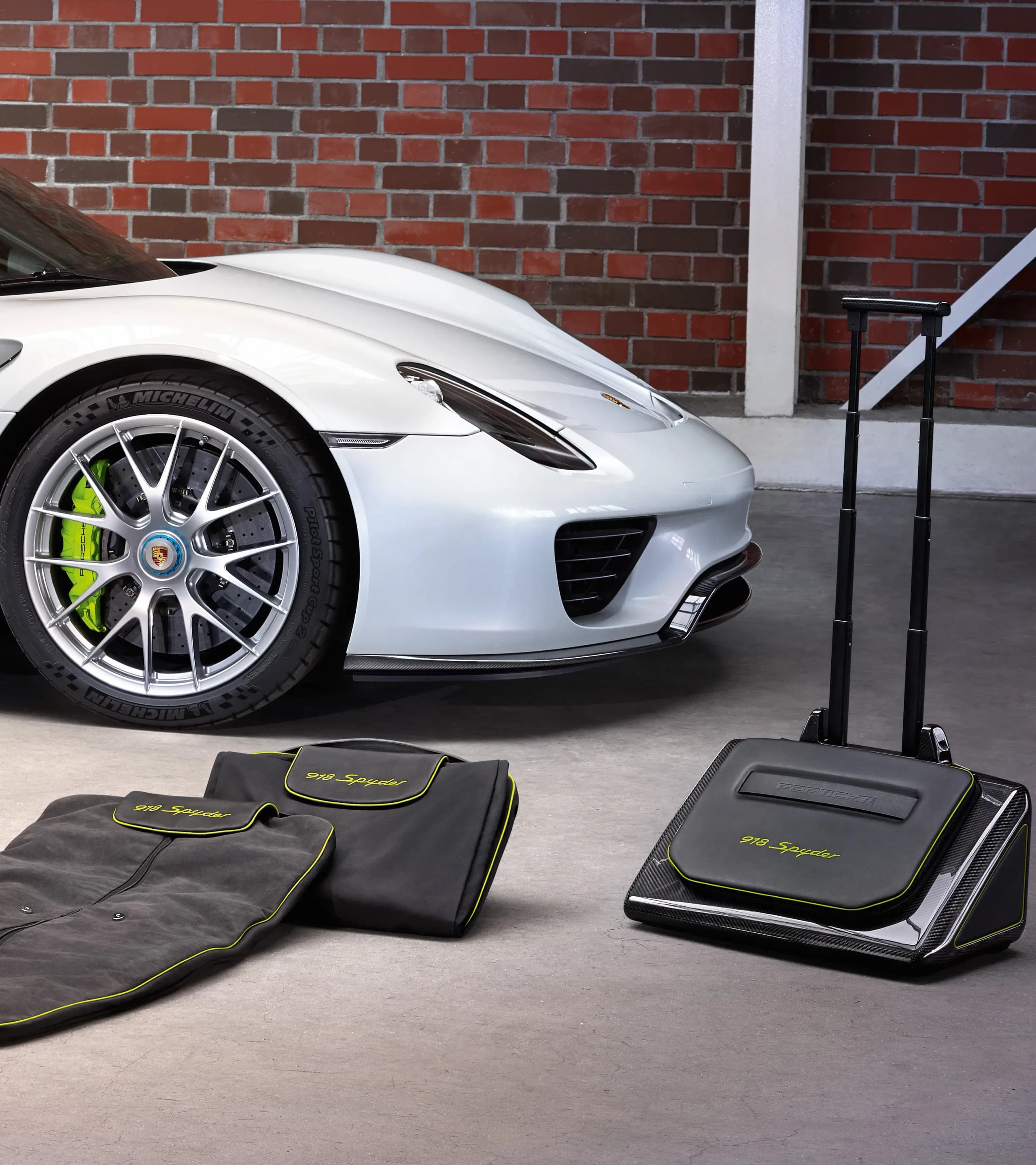 Ensemble de voyage 918 Spyder (3 pièces) 1