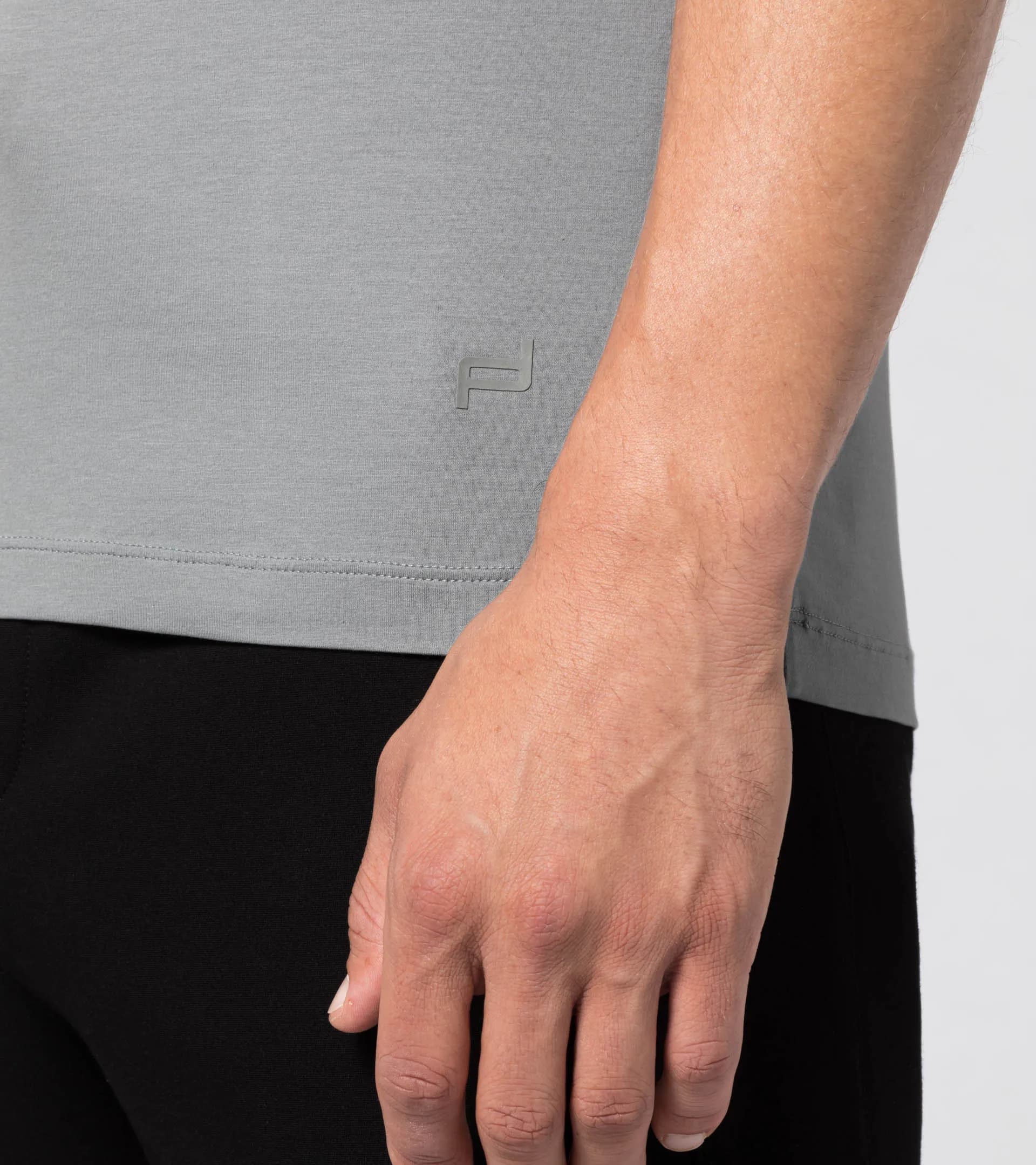 Camiseta cuello en V 3