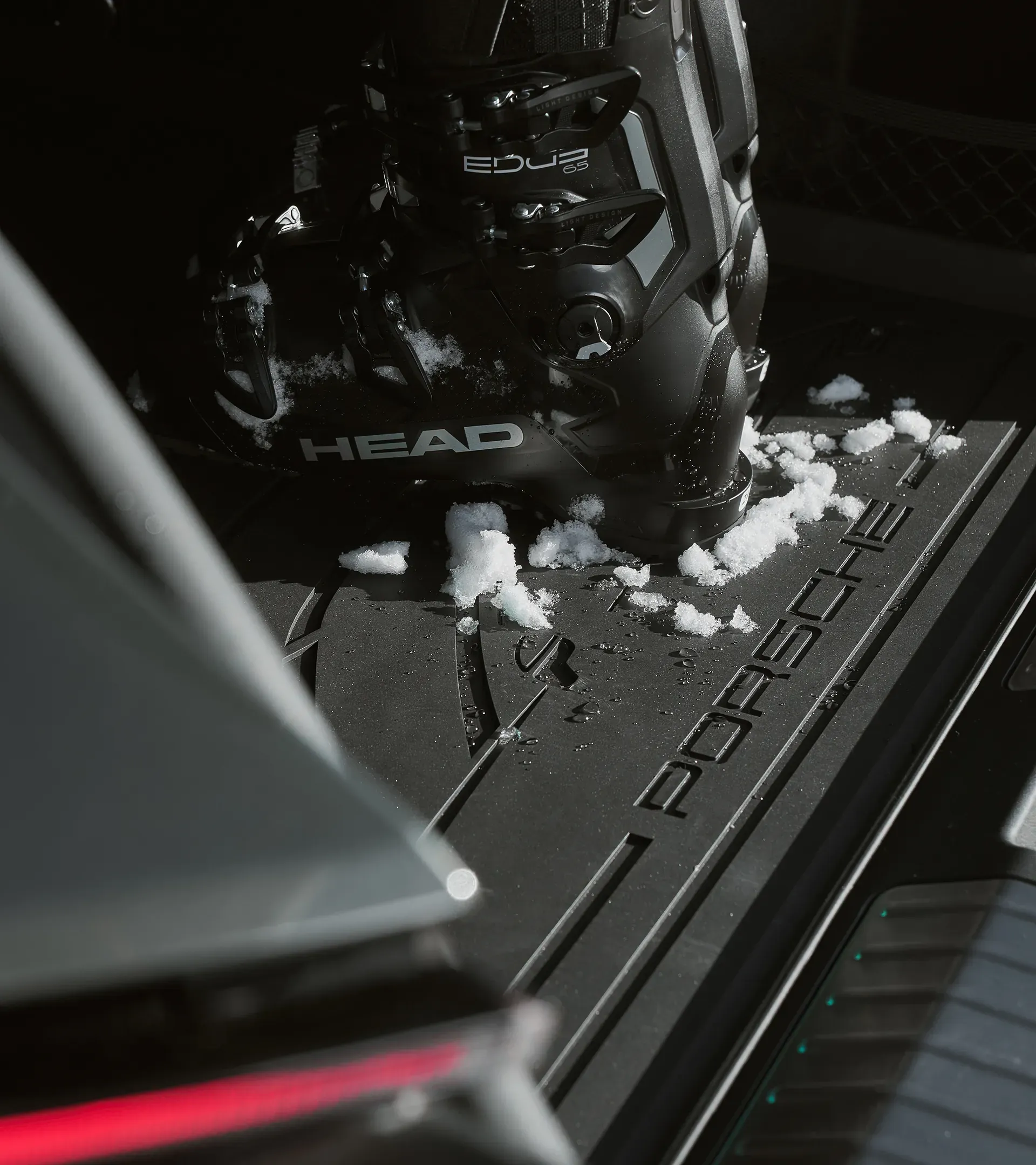 Bac de coffre, plat - Macan Electric 4