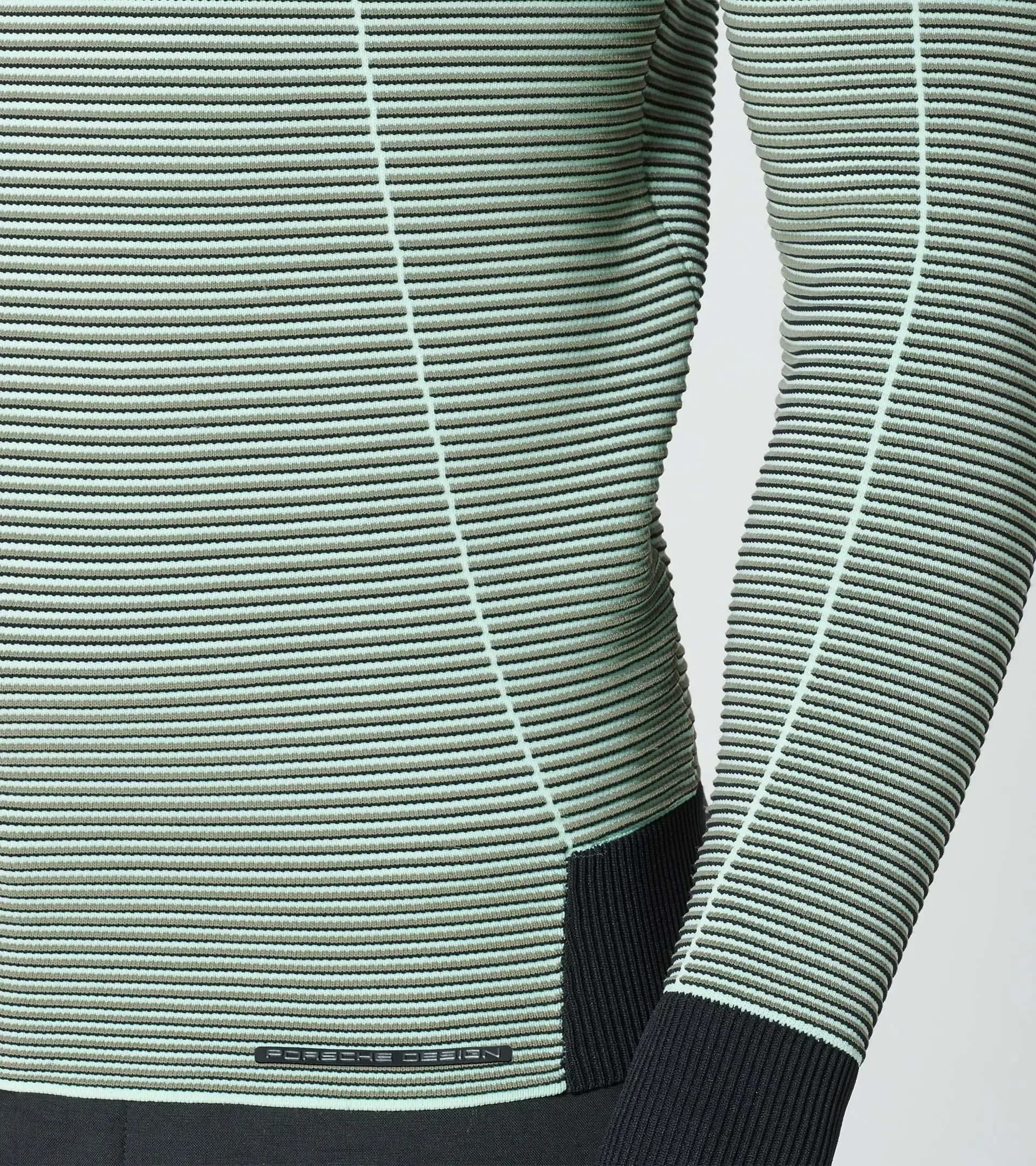 Pull technique côtelé ras du cou 4