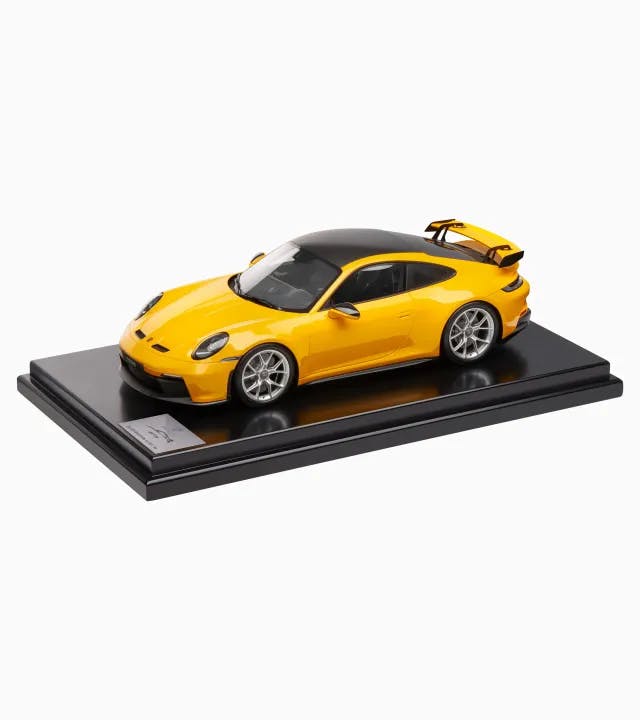 Porsche 911 GT3 (992) amarillo señales – Ltd. edition