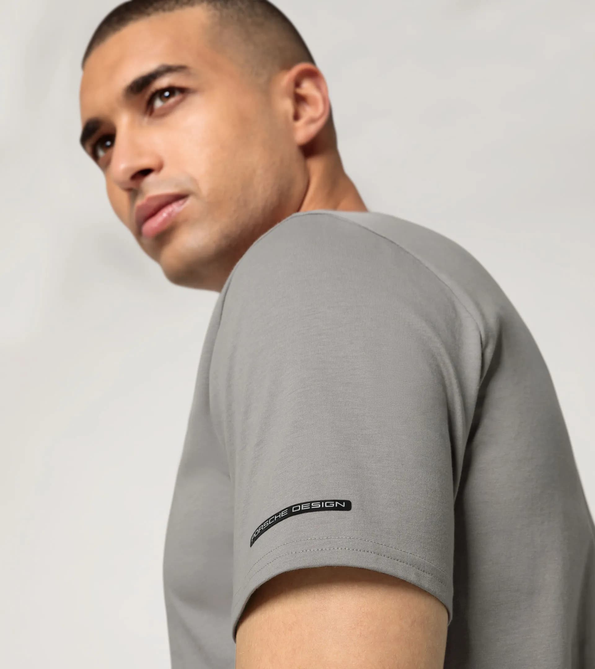 Essential T-shirt 4