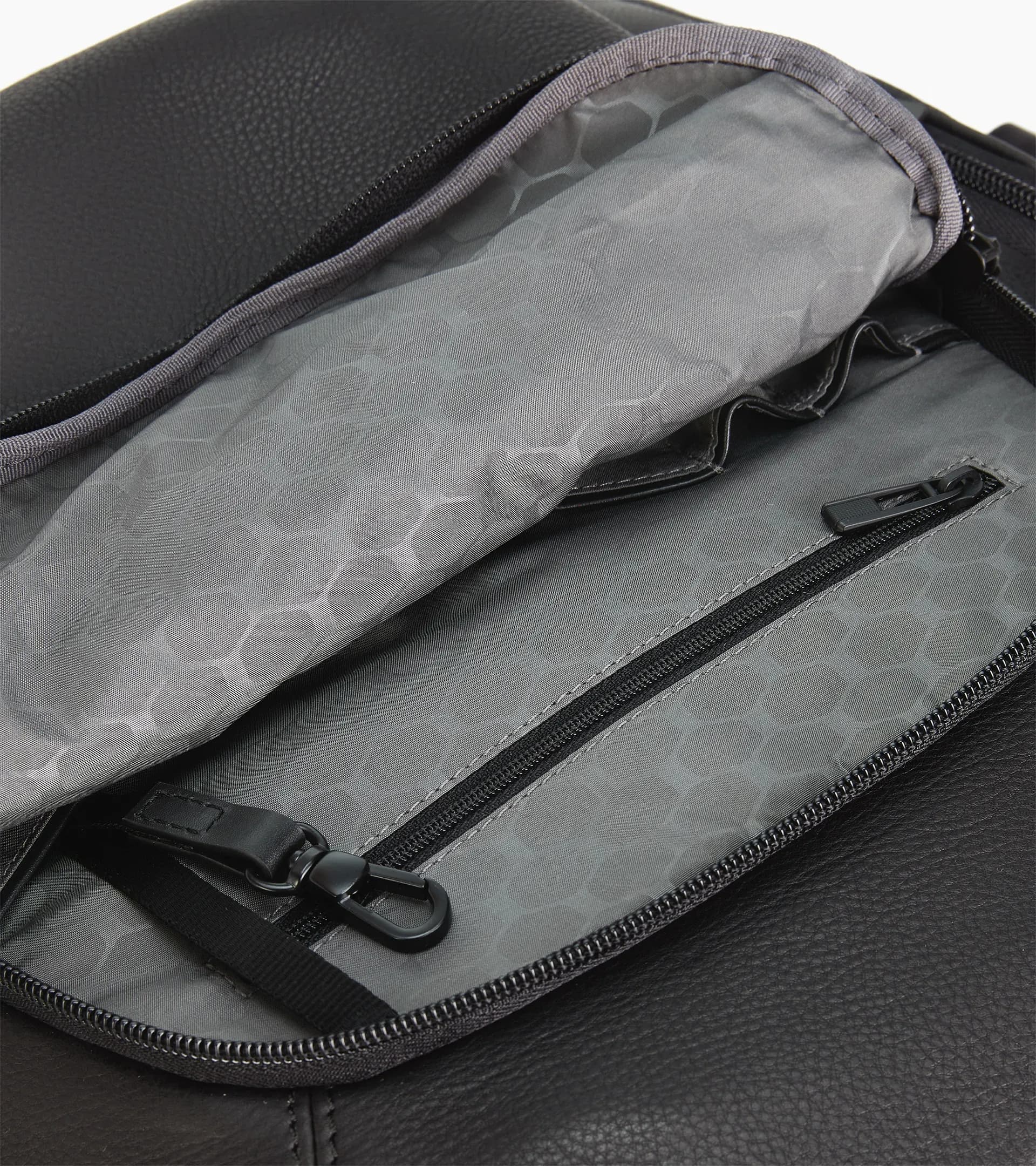 Roadster Leather Backpack S 3