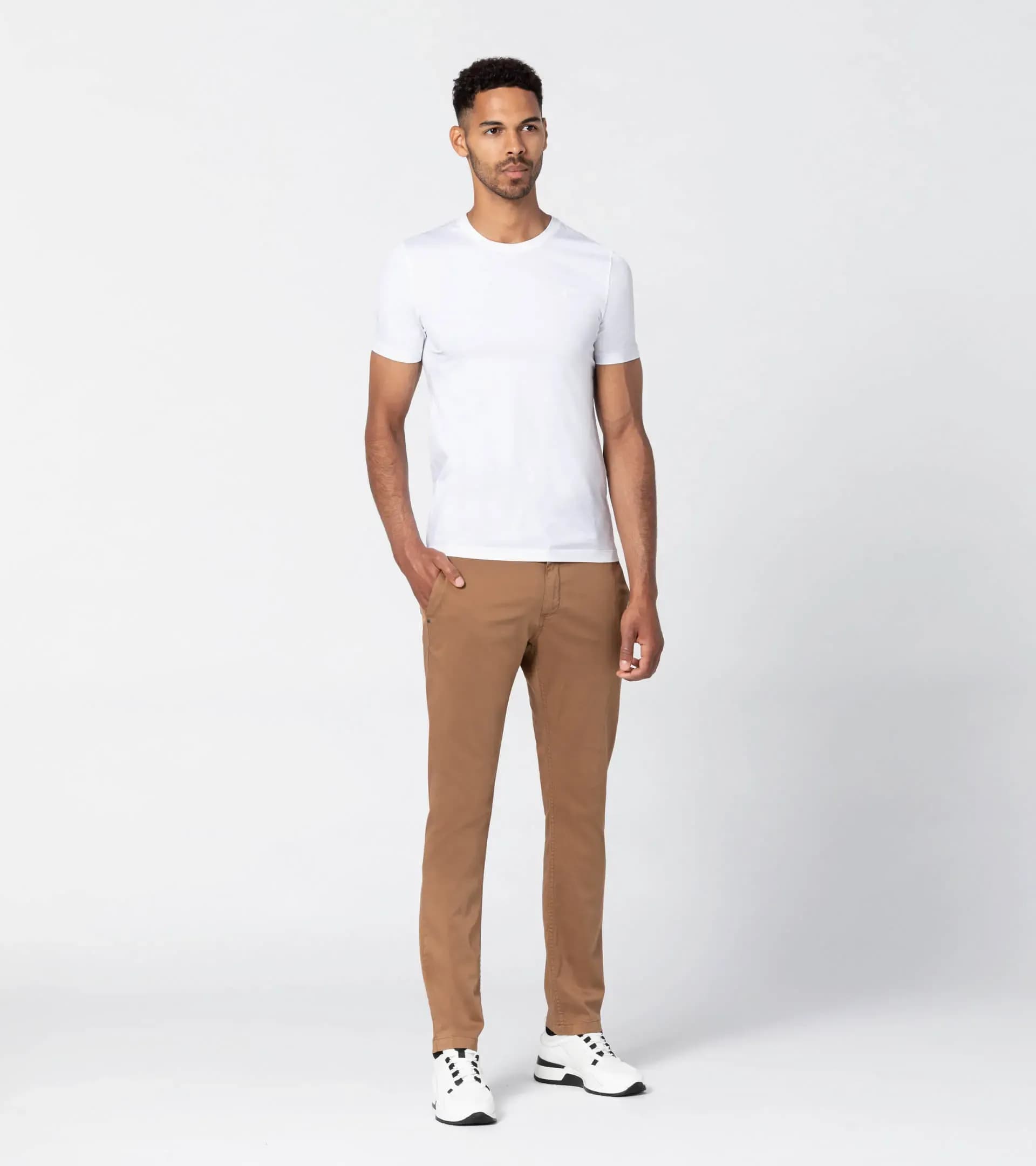 Basic Regular Fit Chino 4