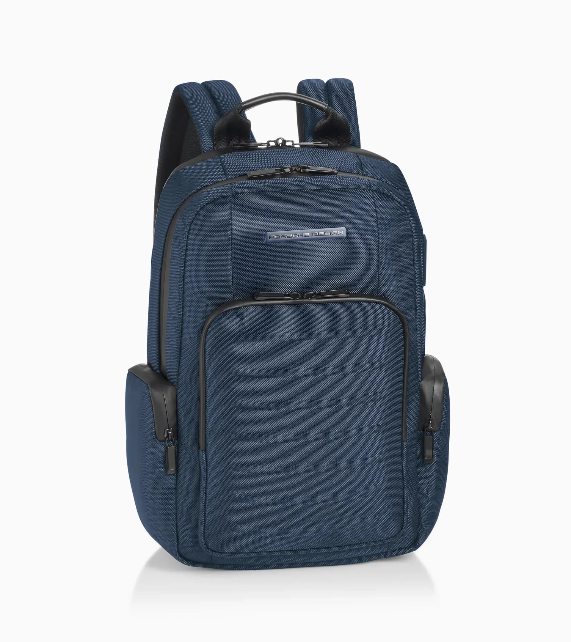 Roadster Pro Backpack M1 1
