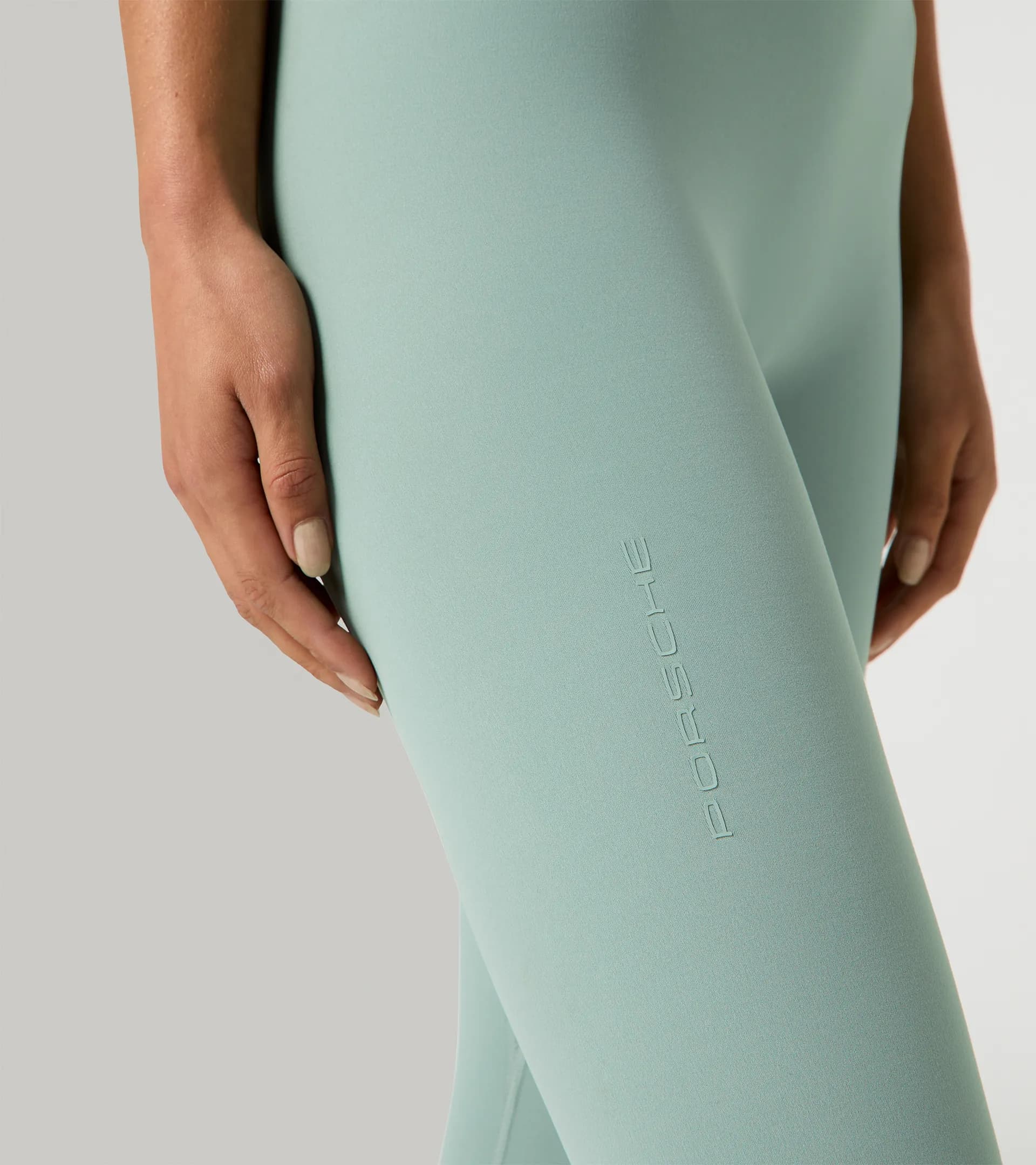 7/8 leggings – Porsche Cayenne Electric Lifestyle 3