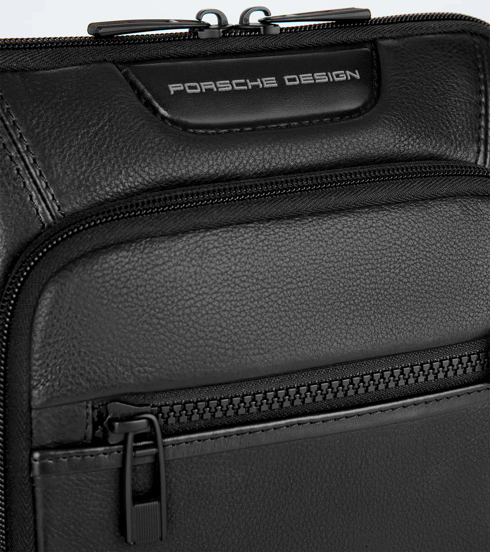 Roadster Leather Shoulder Bag S 5