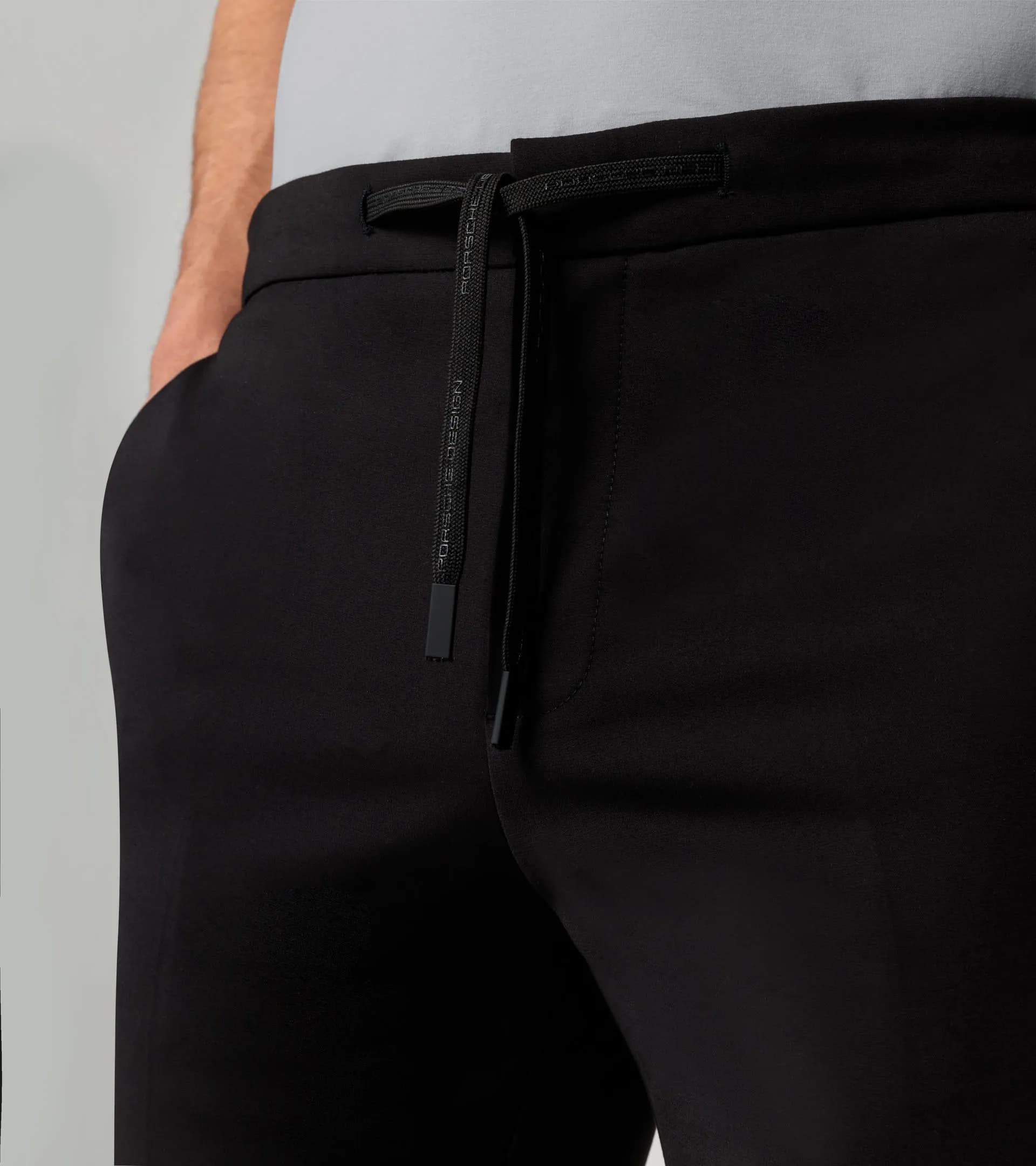 Camiseta con cuello de pico 3