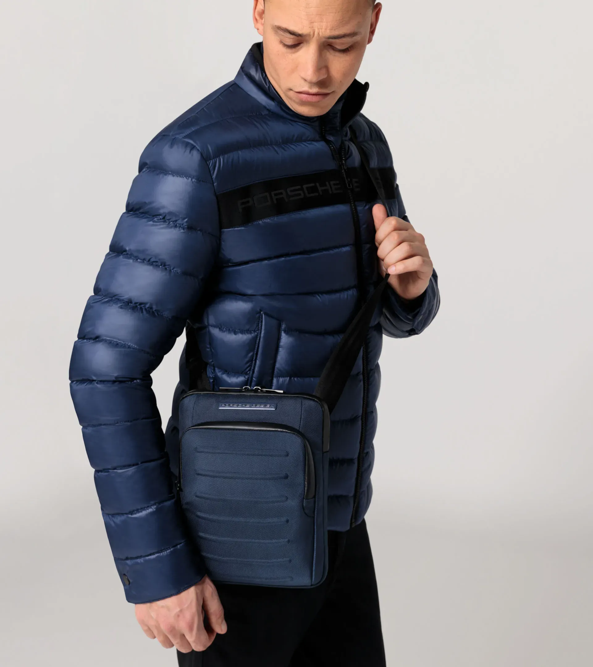 Roadster Pro Shoulder Bag S 4